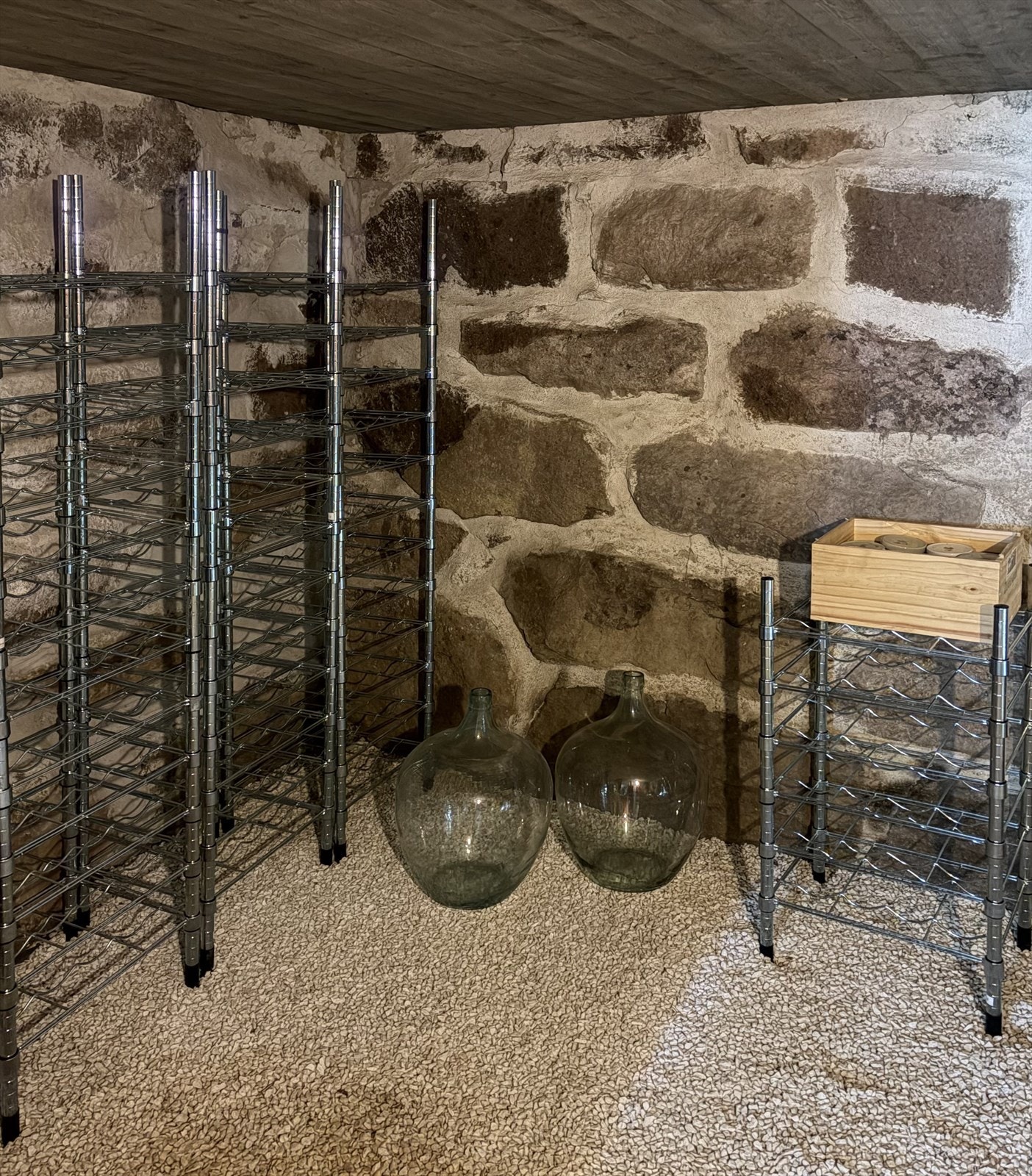 Privat bilde av vinkjeller. Galleribilde