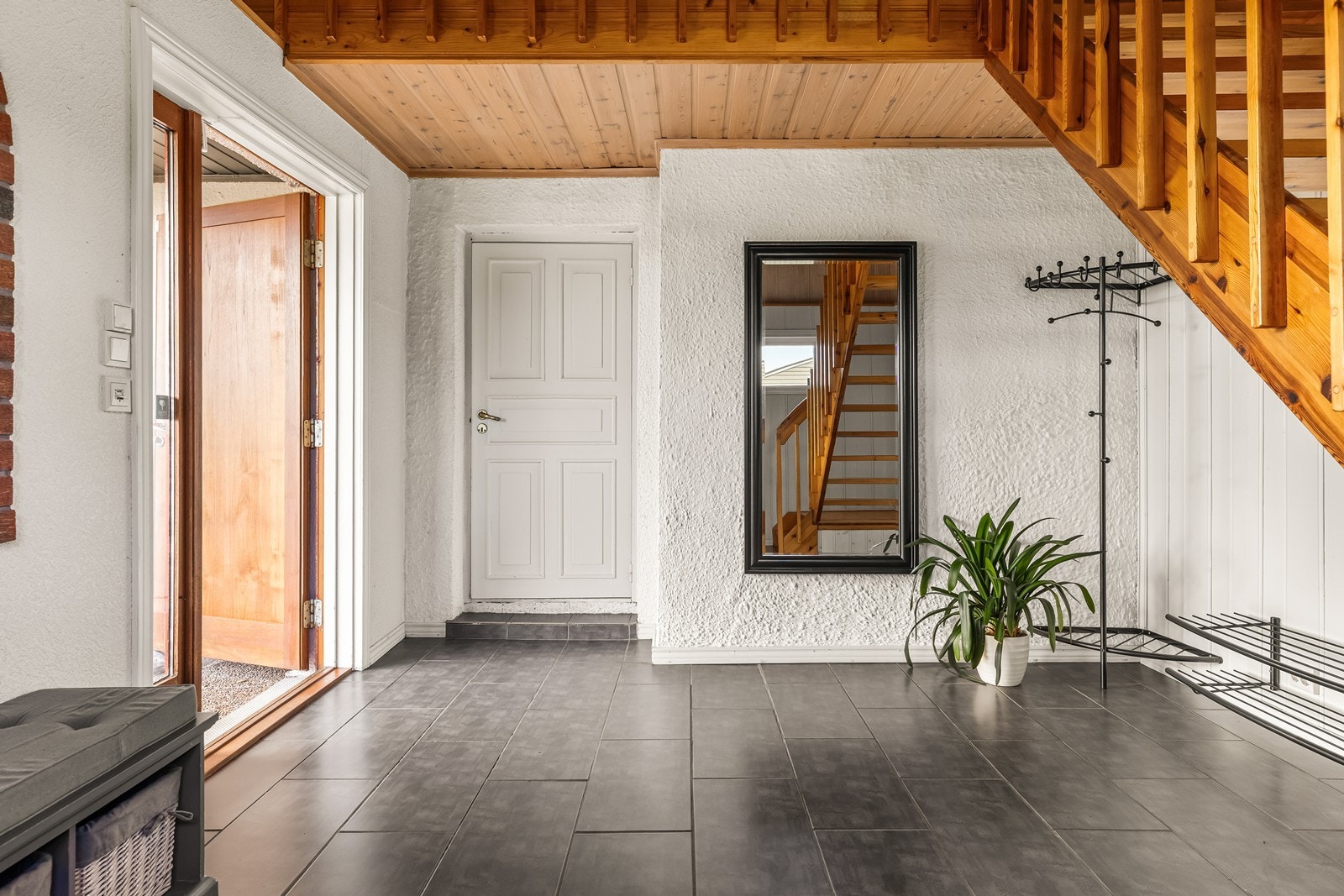 Hall/trapperom. Galleribilde