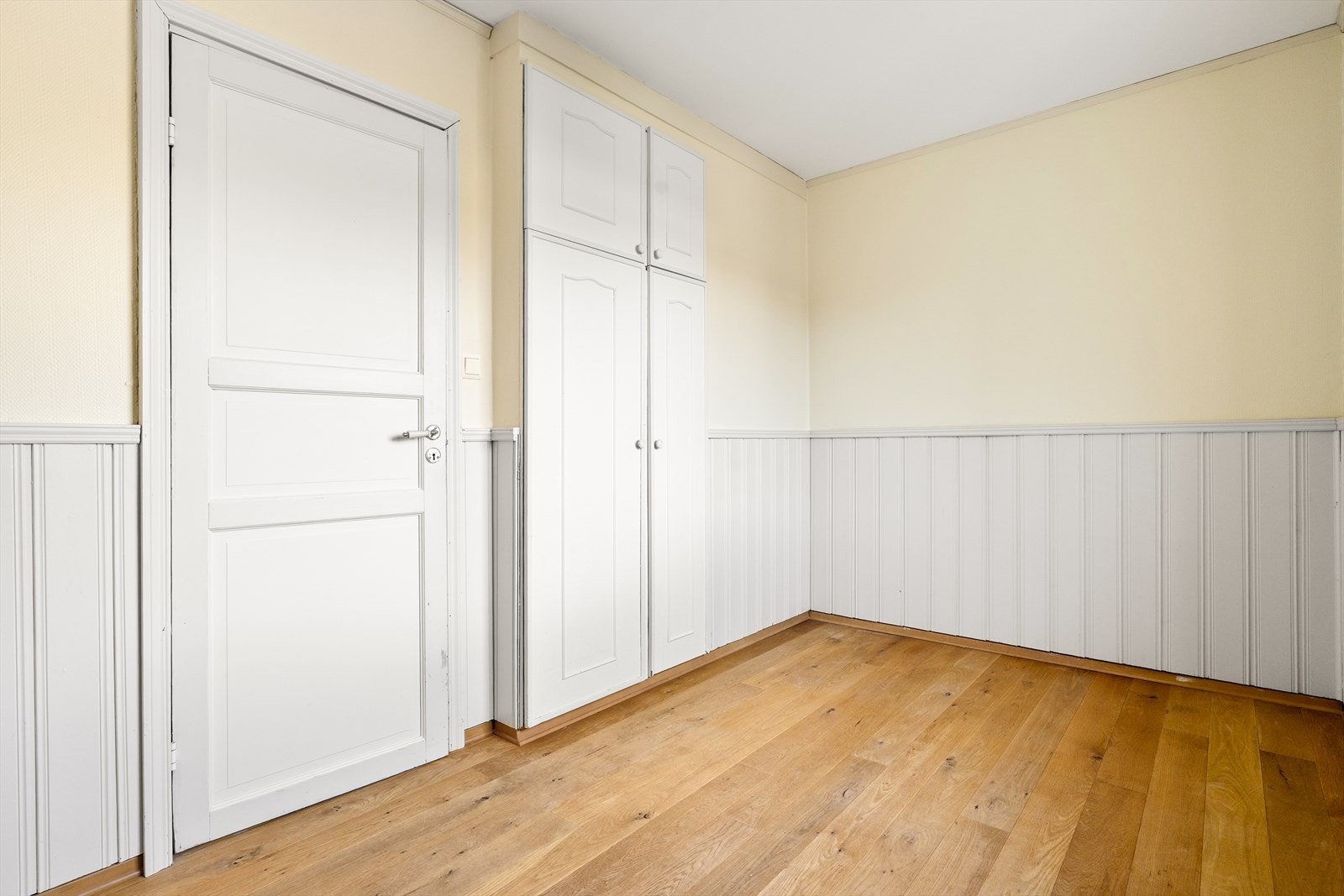 Integrerte garderobeskap Galleribilde