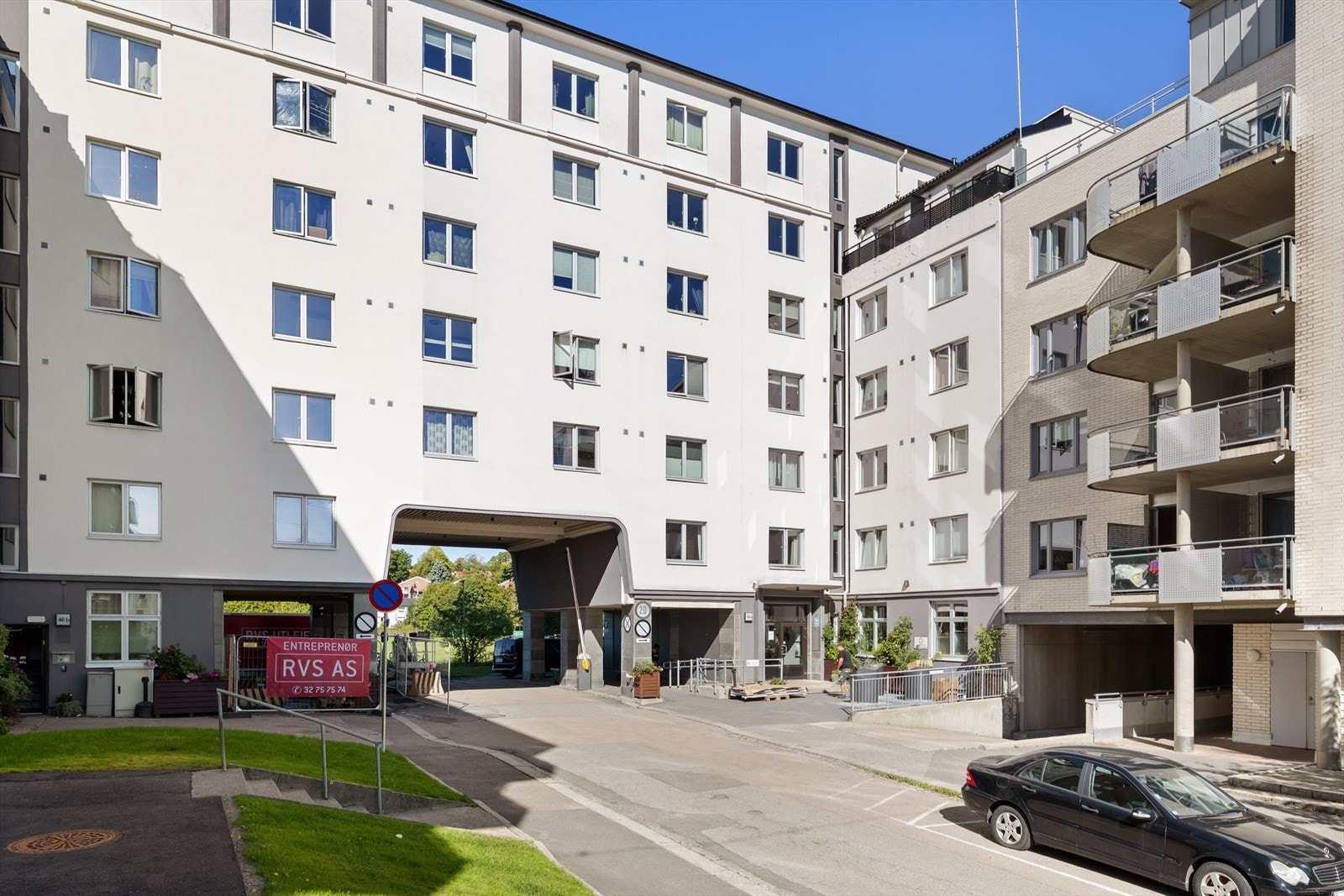 Veldrevet og hyggelig borettslag med 260 leiligheter. Galleribilde