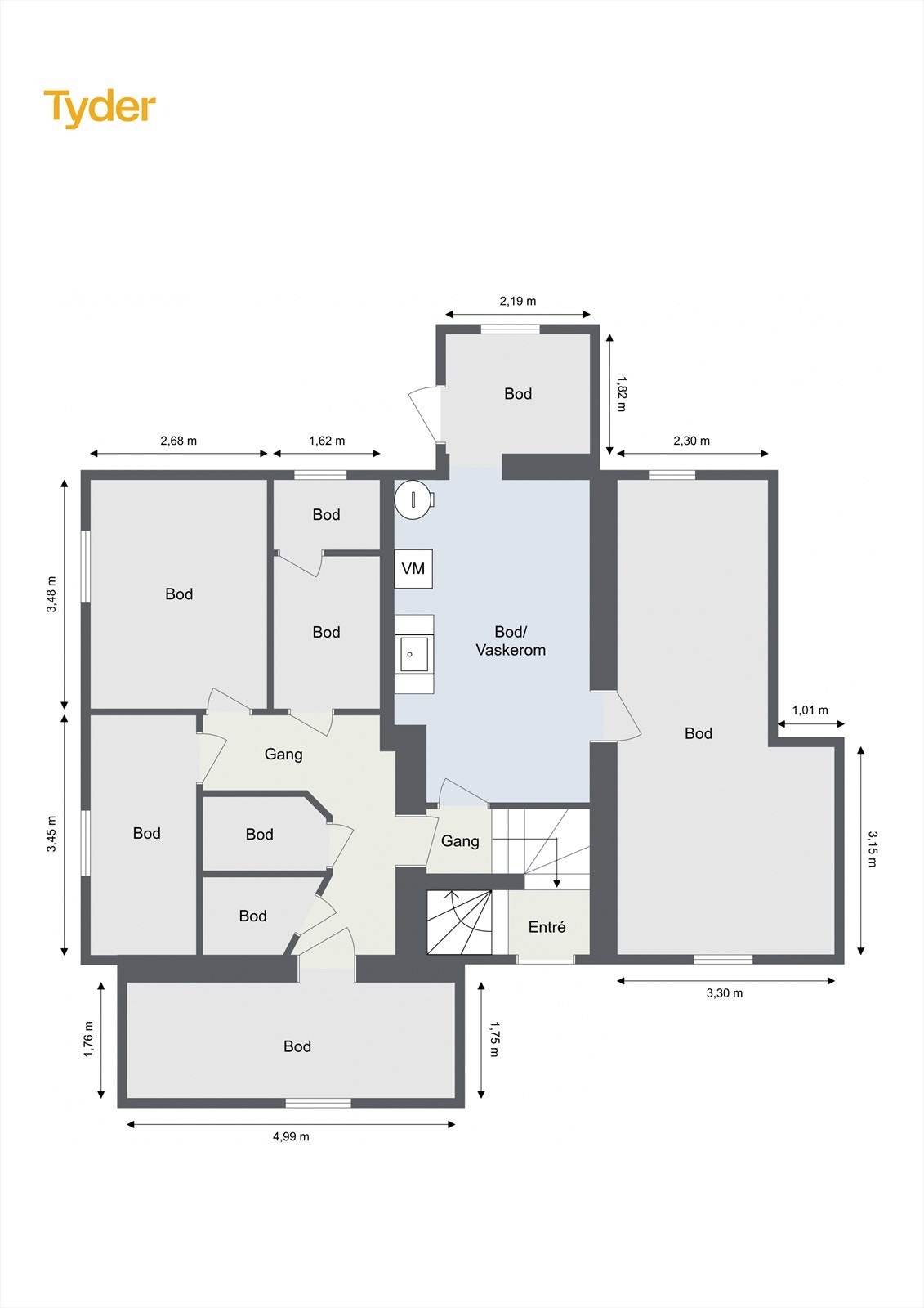Kjeller / Kjelleren består hovedsakelig av bodareal (tilleggsdel) og er ikke godkjent til varig opphold. Det bemerkes at rom innredet som vaskerom er godkjent som bryggerhus (tilleggsdel). Galleribilde