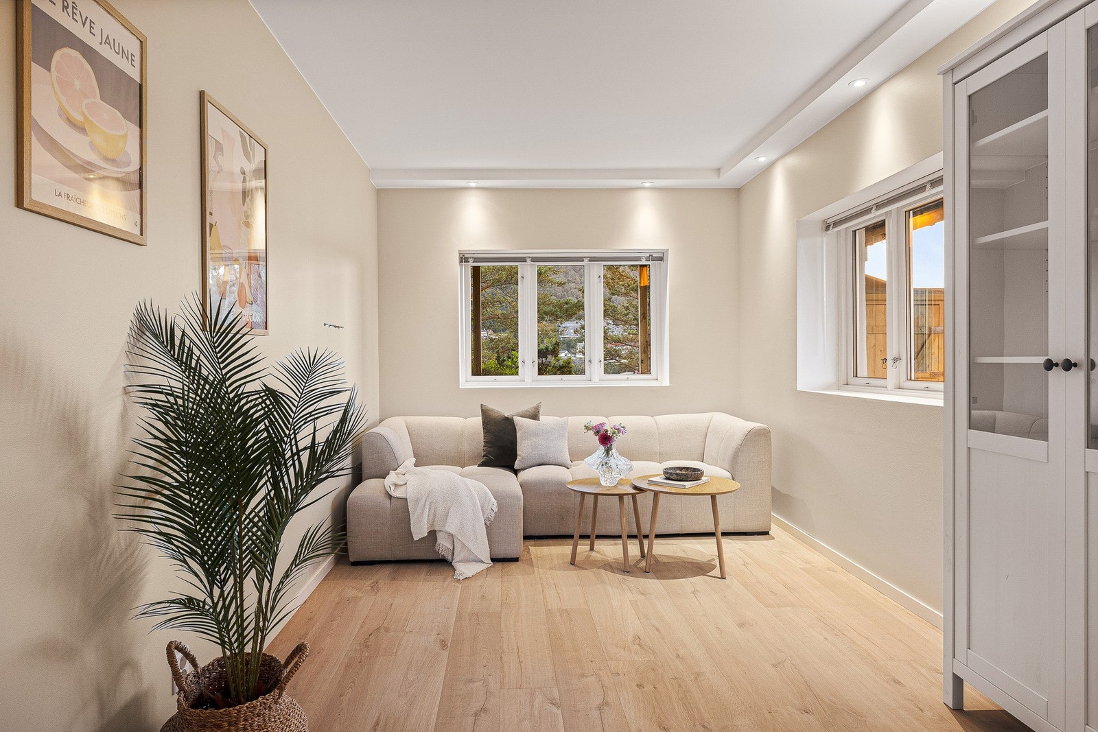 Hageleiligheten måler til sammen ca. 30 m² og ble pusset opp i sin helhet i 2020. Galleribilde