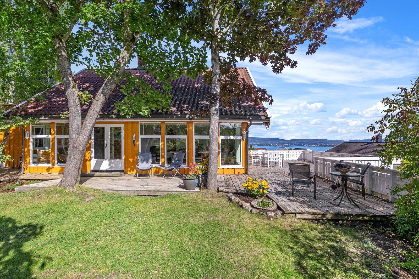 Velkommen til Solstubben 11; en enebolig med nydelig fjordutsikt. Foto: Christer Dahl Galleribilde