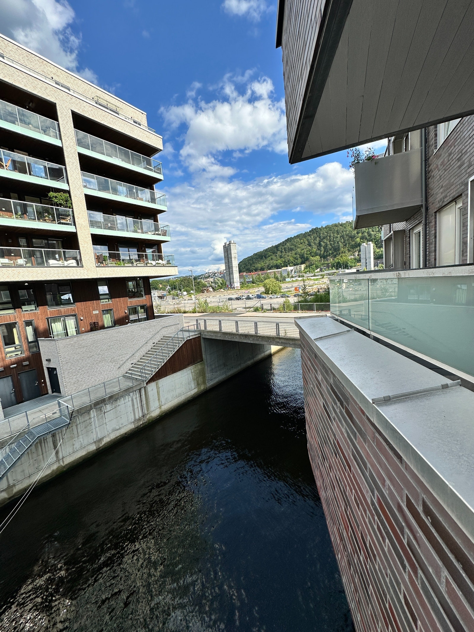 Utsikt fra balkong Galleribilde