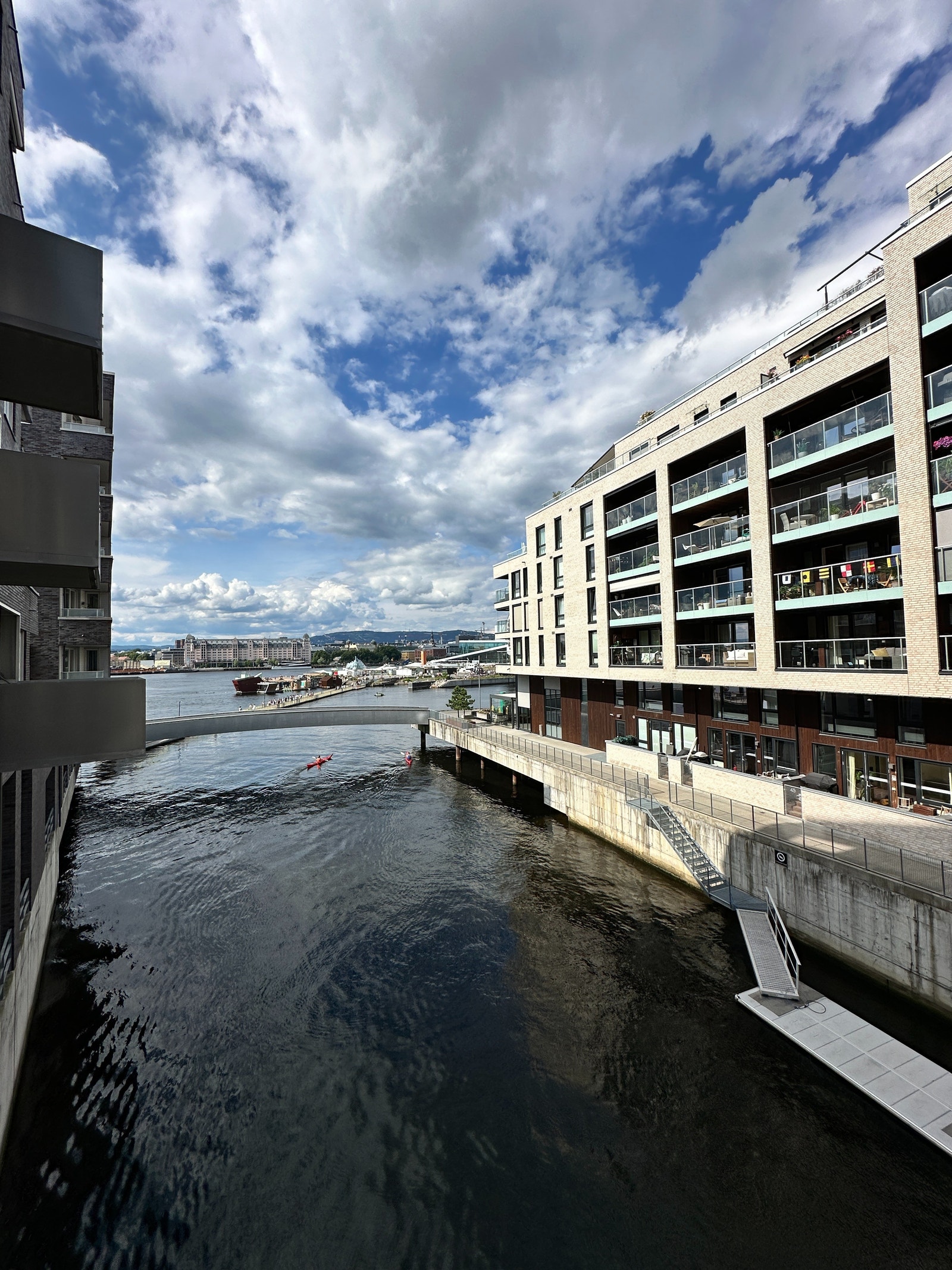 Utsikt fra balkong Galleribilde