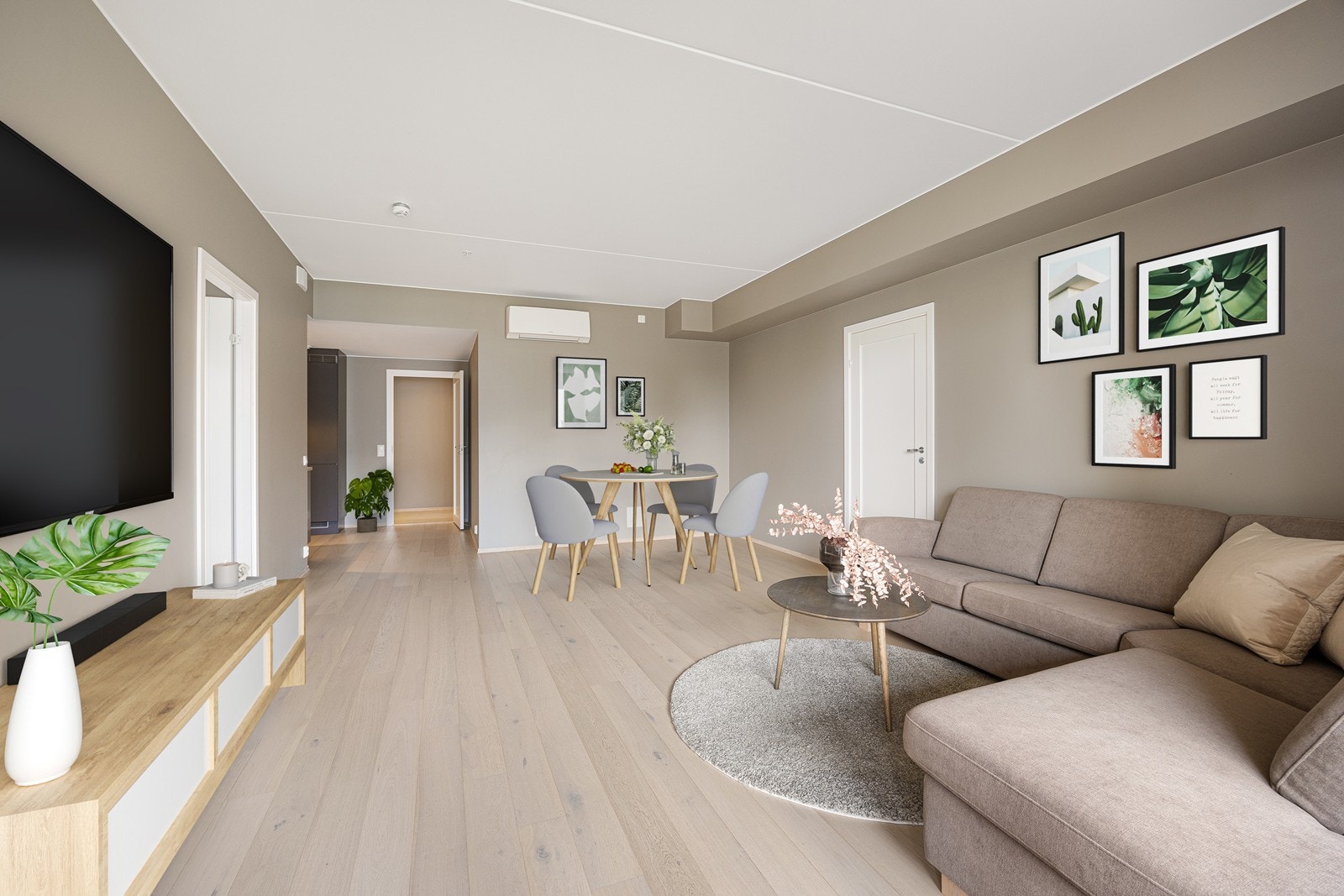 Inneklimaet er godt og leiligheten har eget balansert ventilasjonsanlegg med avtrekk i alle våtrom og fra kjøkken. Anlegget leverer tilluft (friskluft) til stue, kjøkken og soverom). Galleribilde