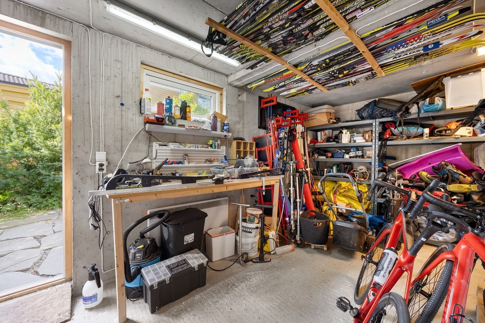 Bod under carport Galleribilde