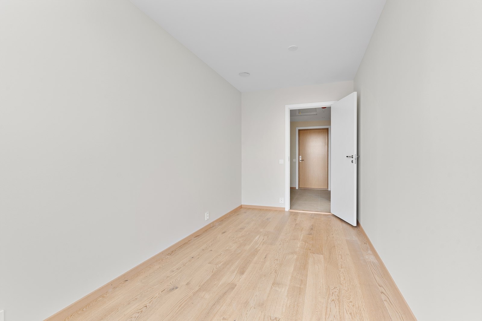 Soverommet har inngang fra stue og gang Galleribilde