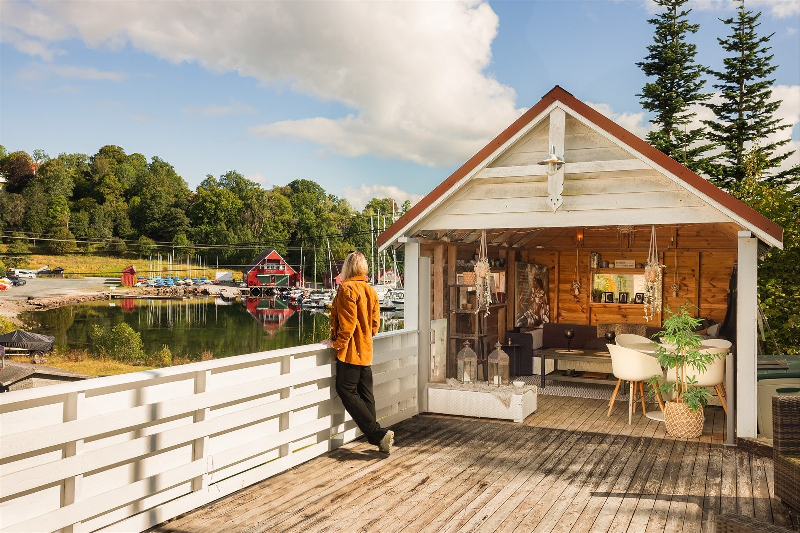 W Eiendomsmegling Bergen ved Christina Erstad og Benjamin Bødtker har gleden av å presentere Skipanesvegen 40. Galleribilde