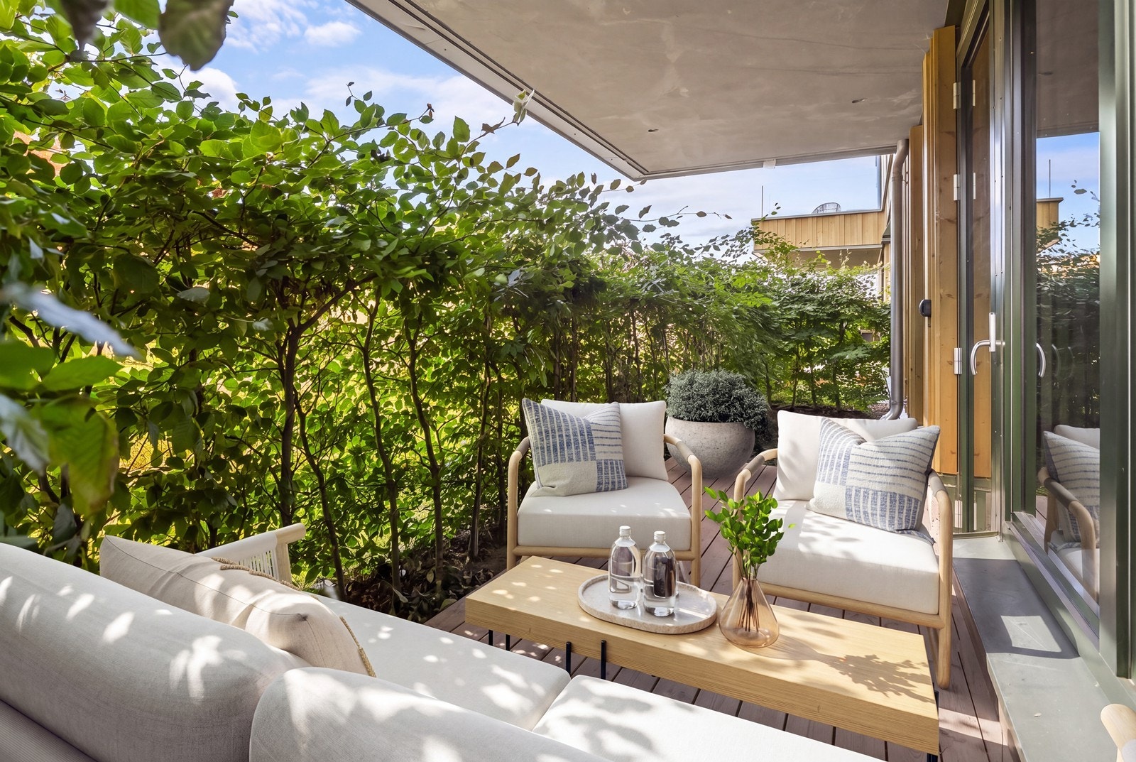 Koselig og skjermet terrasse Galleribilde
