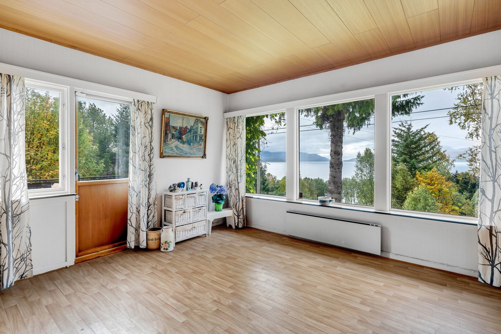 Herlig utsikt rett fra stuevinduene Galleribilde