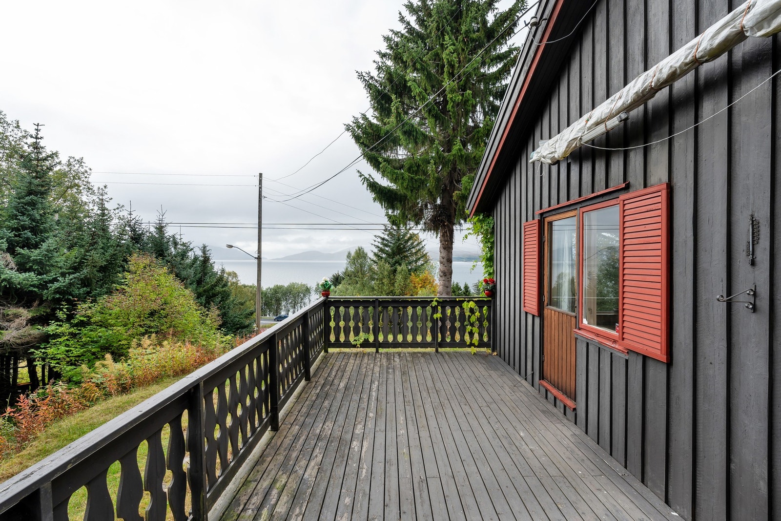 Terrasse med gode solforhold Galleribilde