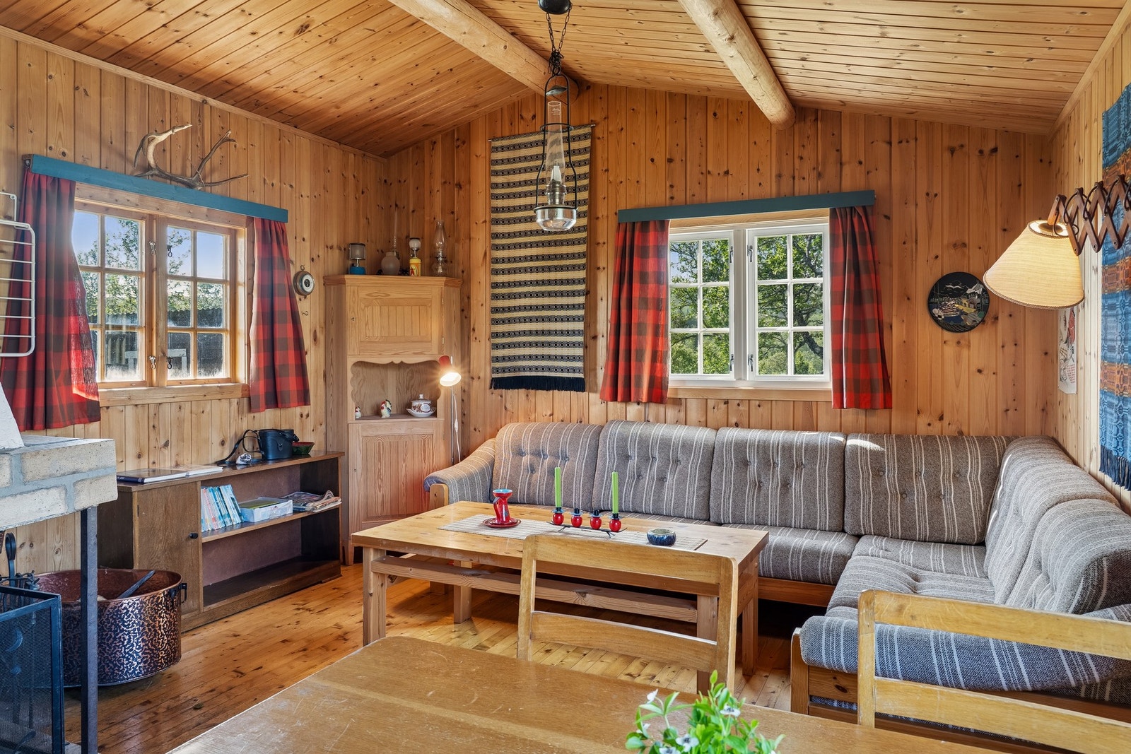 Hytten kan klassifiseres som en typisk norsk fjellhytte. Galleribilde