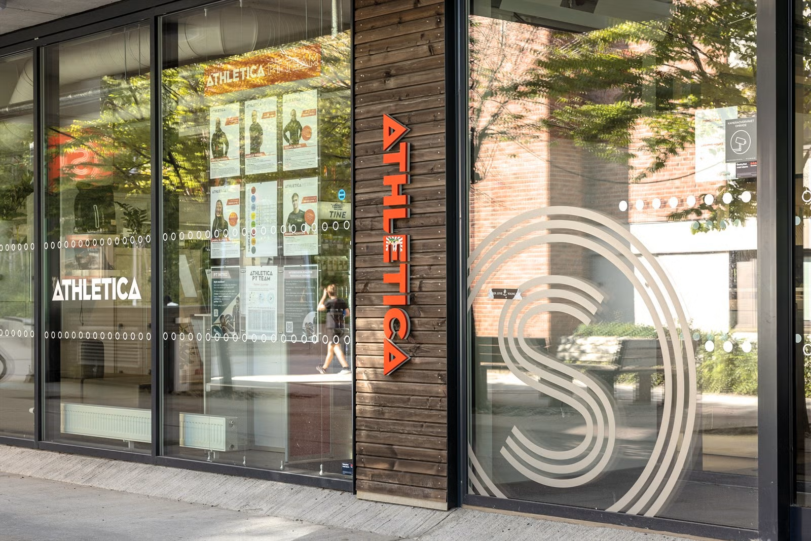 Her har man også treningssenter og kafé Galleribilde