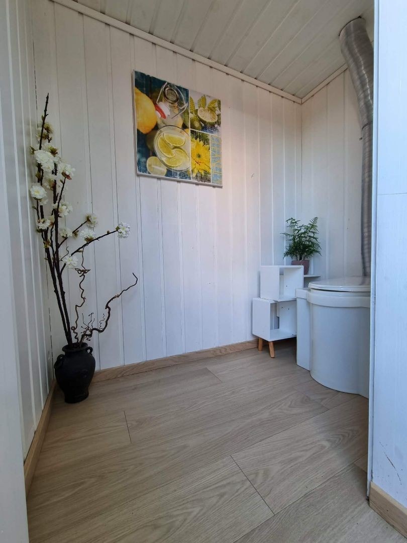 Bilde tatt av selger. Galleribilde