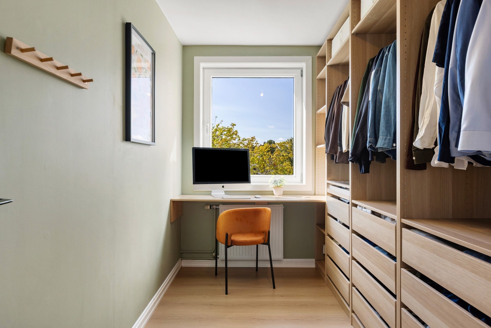 Soverom 2 egner seg godt som garderobe, hjemmekontor, gjesterom etc. Galleribilde