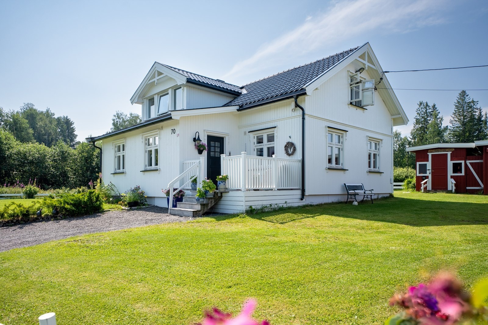 Eneboligen fikk ny kledning og ble etterisolert i 2014. Galleribilde