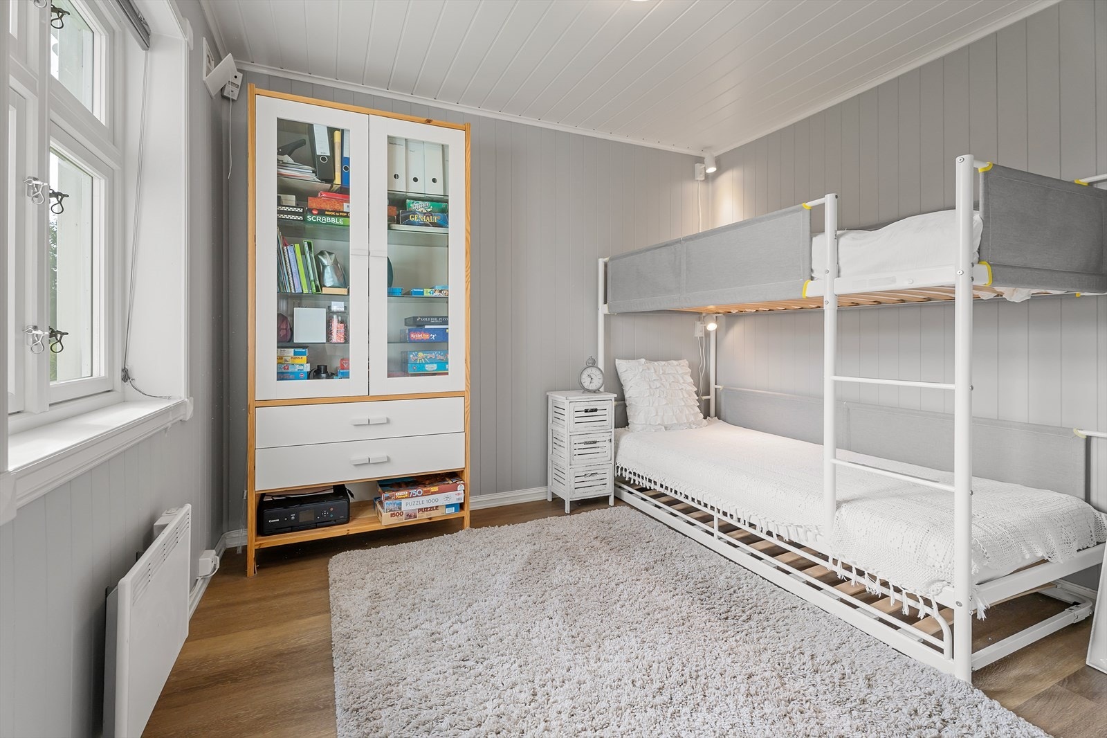 Soverom i første etasje, ideelt som barnerom eller kontor. Galleribilde