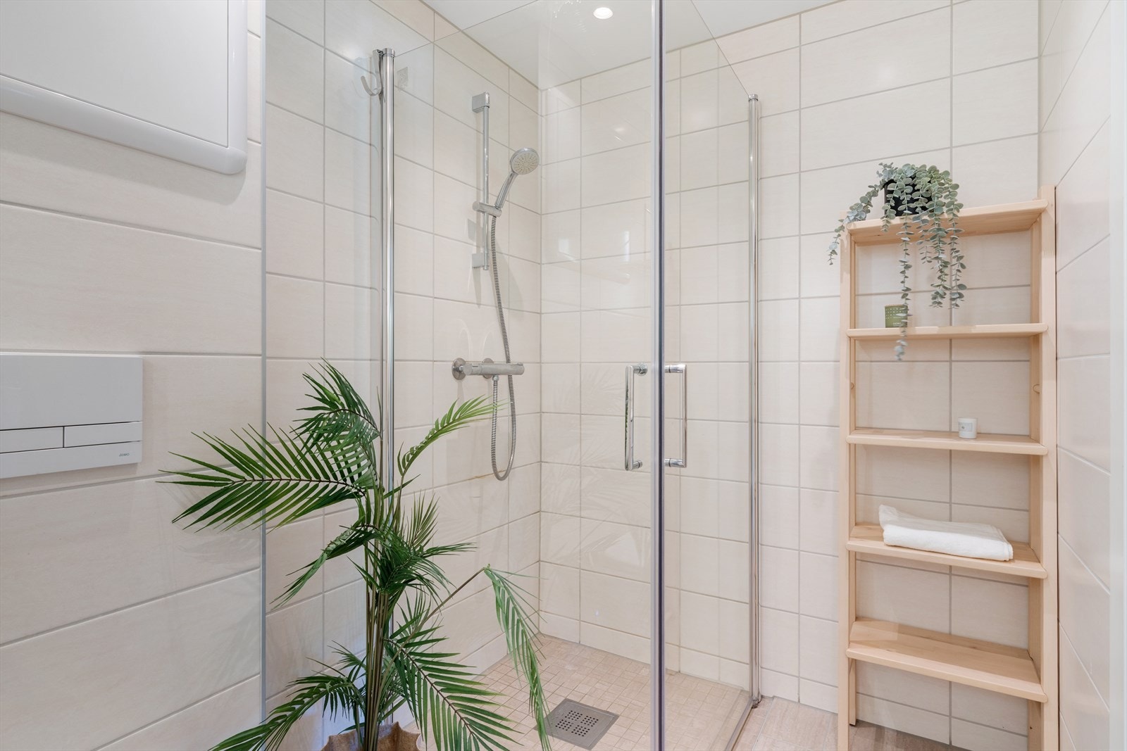 - Badet måler 4,1 m² - Galleribilde
