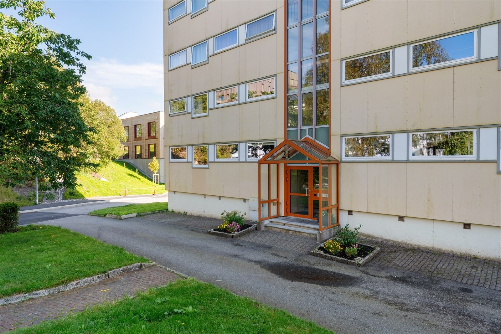 - Bosett deg i et trivelig og veldrevet borettslag - Galleribilde