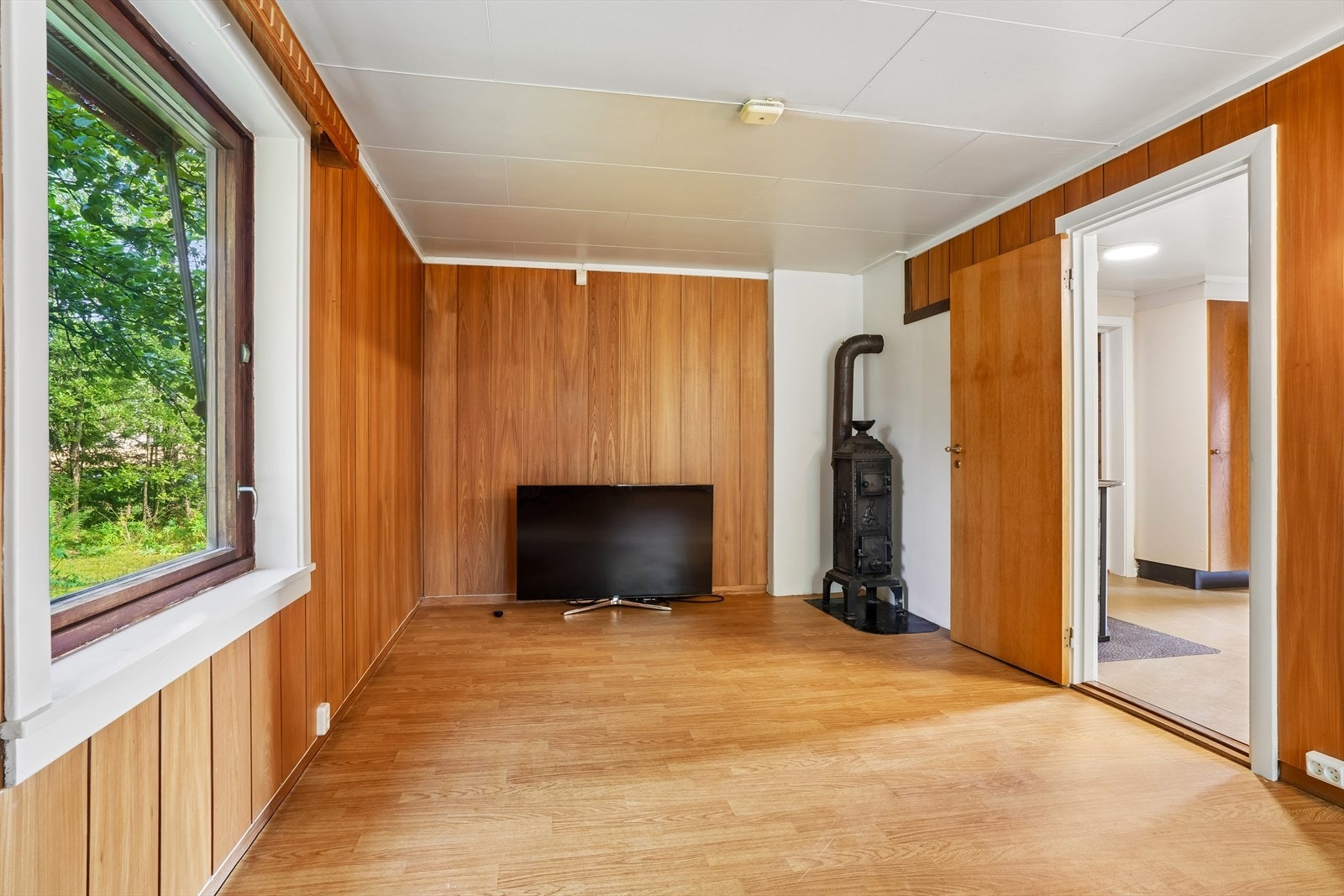 Spisestue/tv-stue. Galleribilde