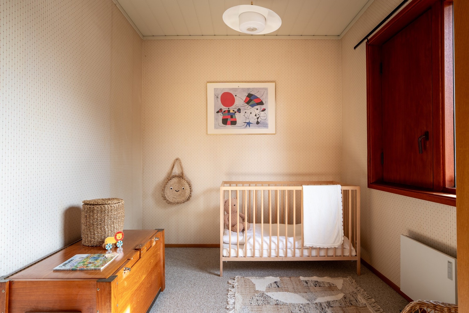 I etasjens 3. soverom er det plass til seng, kommode og diverse møblement. Galleribilde