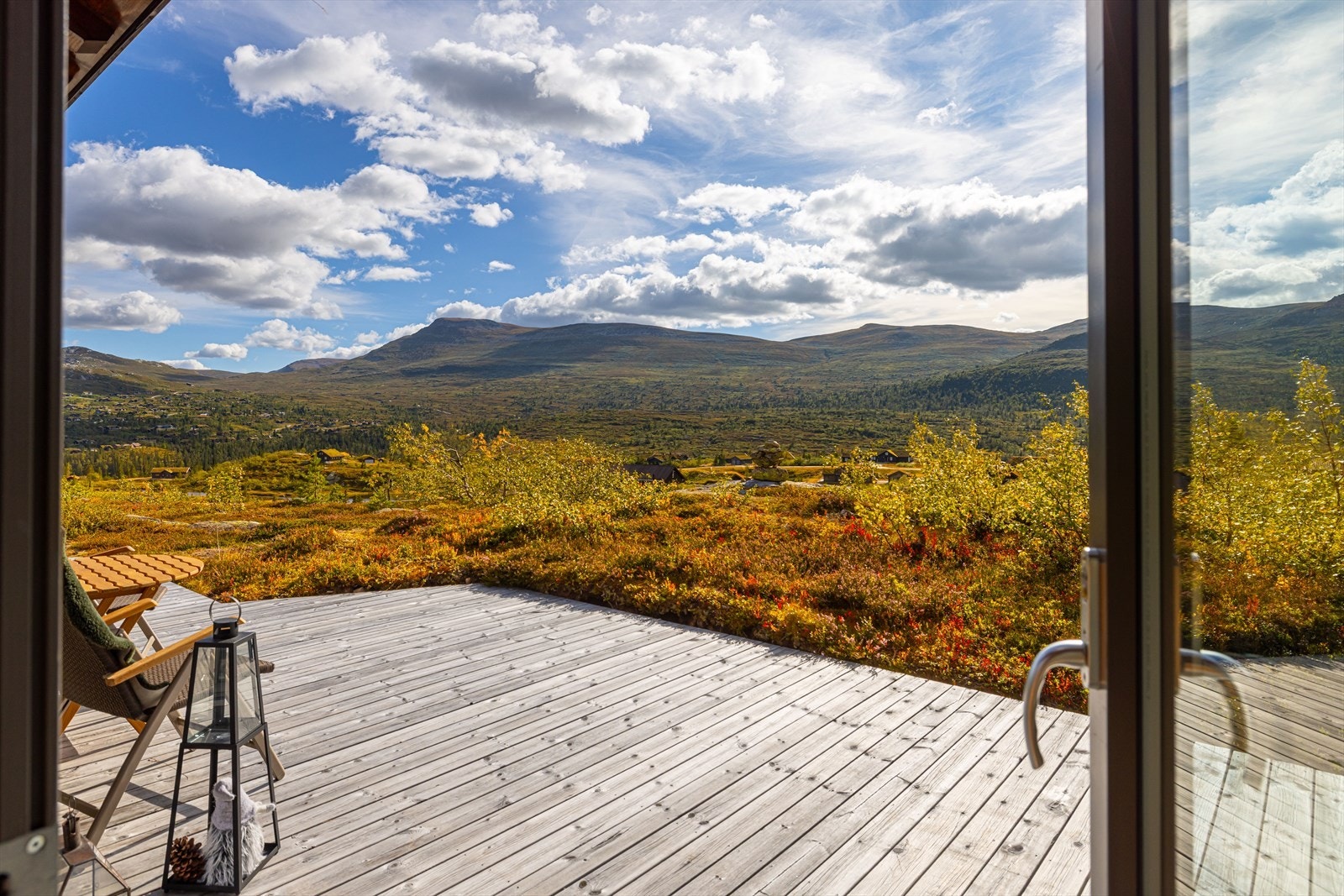 Høgevarde er det perfekte stedet for deg som ønsker tilgang til høyfjell og vakker natur - kun en kort kjøretur fra Østlandet. Galleribilde