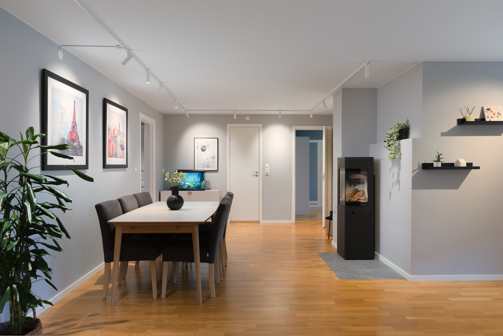 I 2020 ble stue, soverom og gang generelt oppgradert Galleribilde