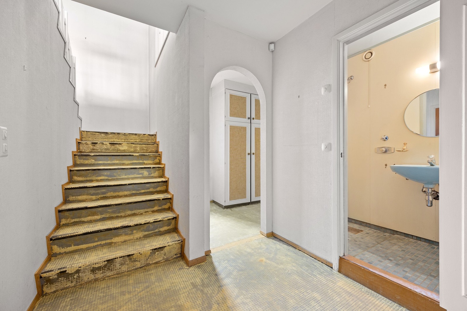 Romslig entré i 1 etg. Galleribilde