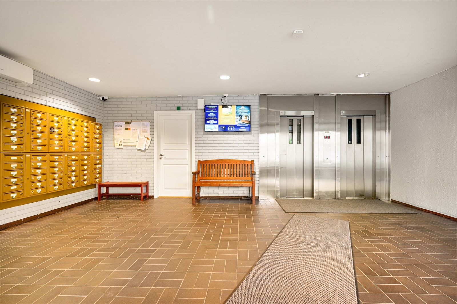 Det er heis i bygget. Galleribilde