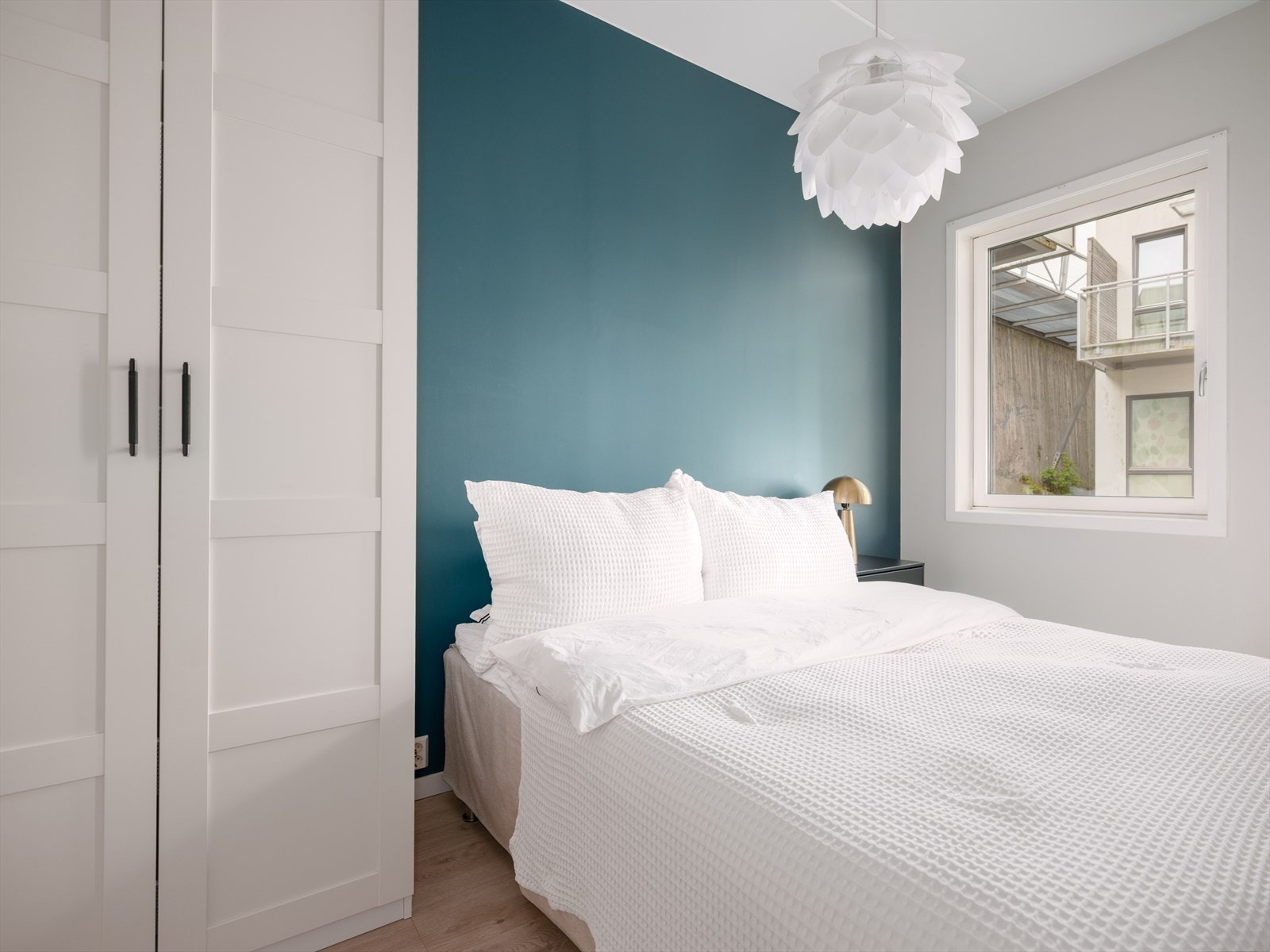 Leiligheten har også balansert ventilasjon, som bidrar til et godt og behagelig inneklima. Galleribilde