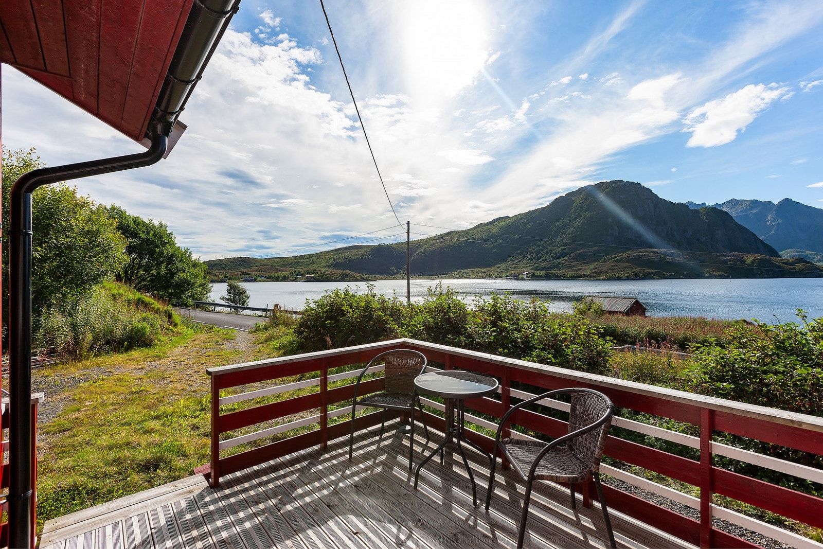 Veranda ved inngangspartiet. Galleribilde