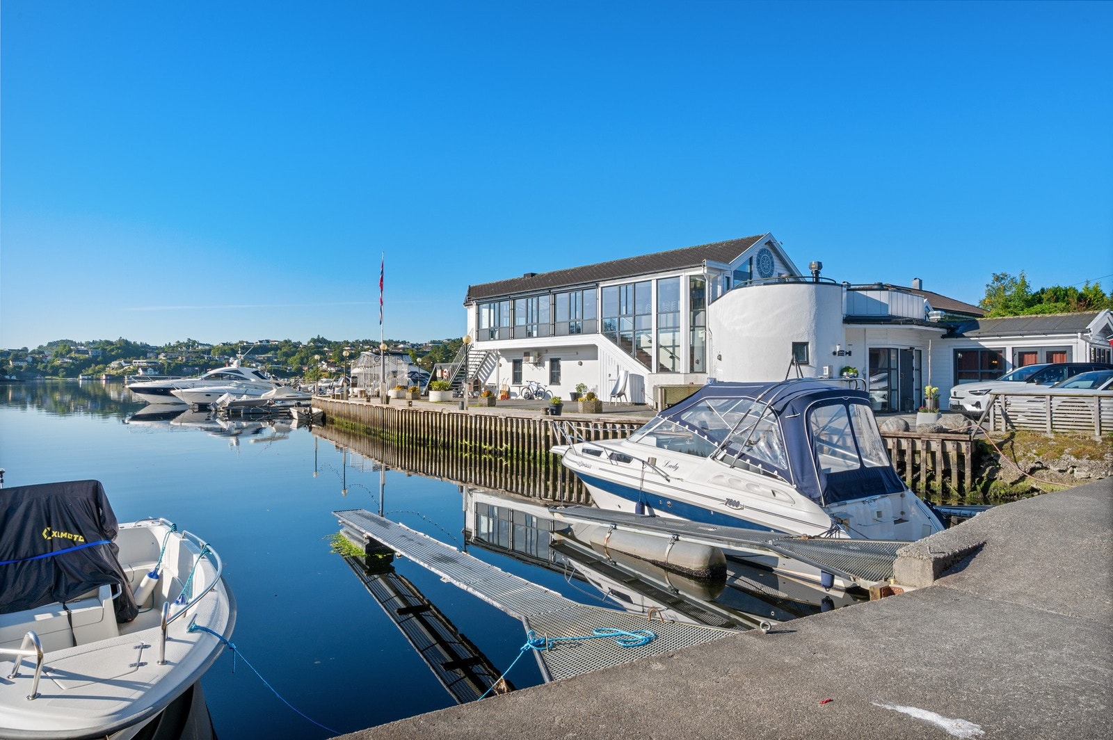 Fagernes Yacht Club som "nabo" Galleribilde