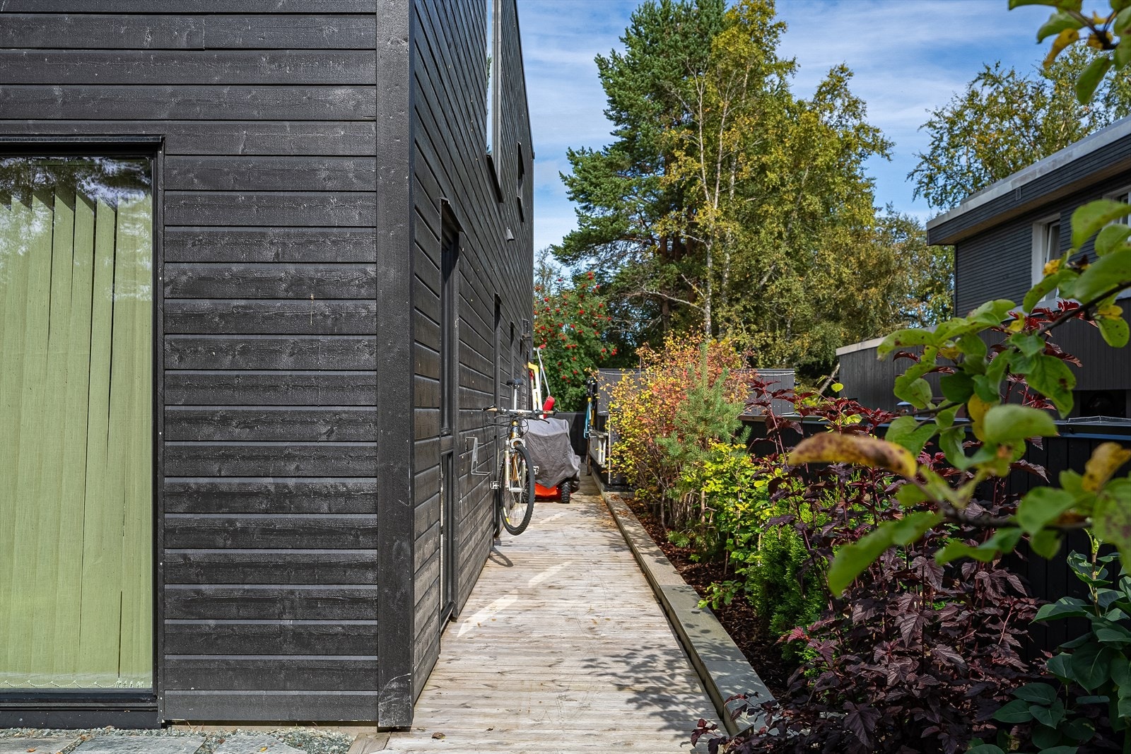 Langside mot nabo Galleribilde