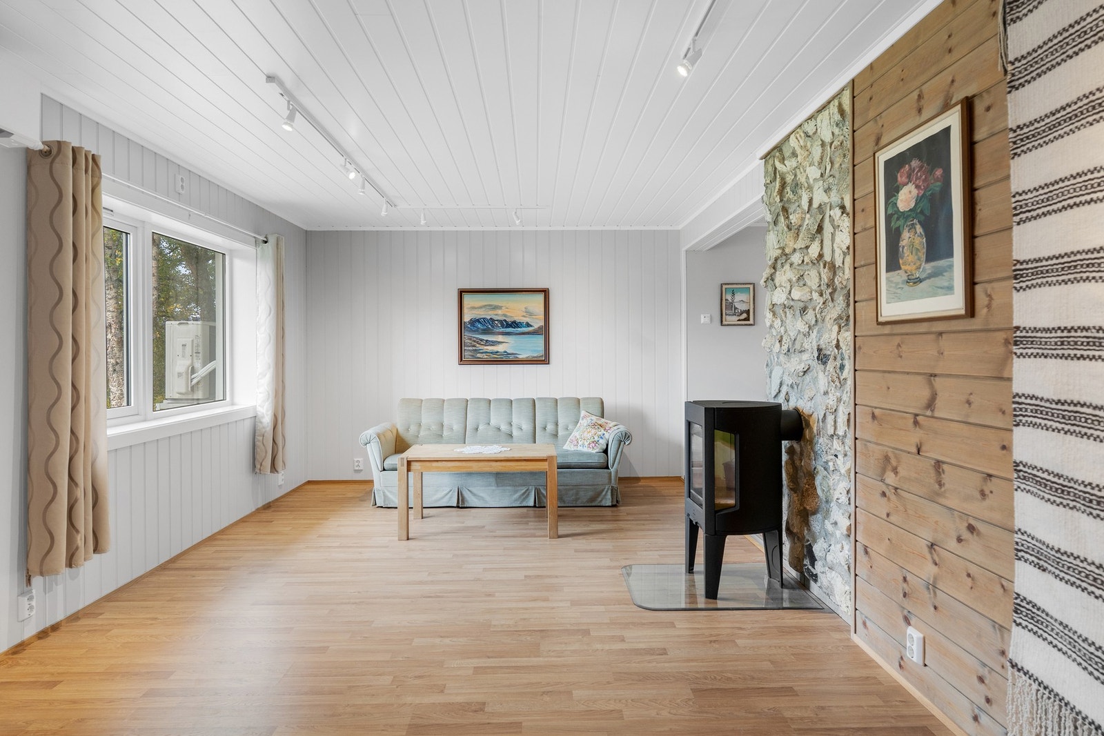 Vedovn i kjellerstuen Galleribilde