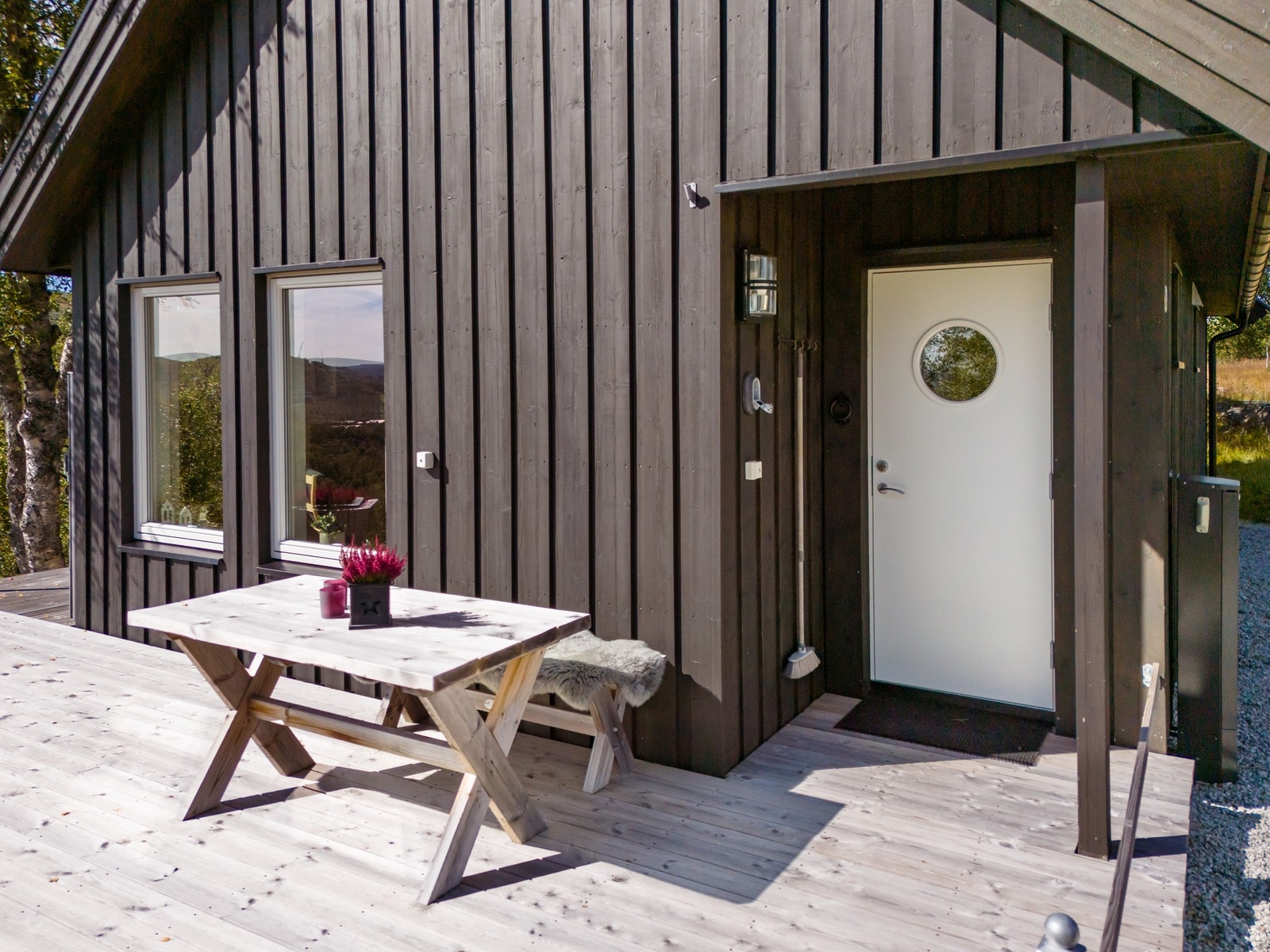 Et perfekt sted for morgenkaffe, grilling og lange sommerkvelder Galleribilde
