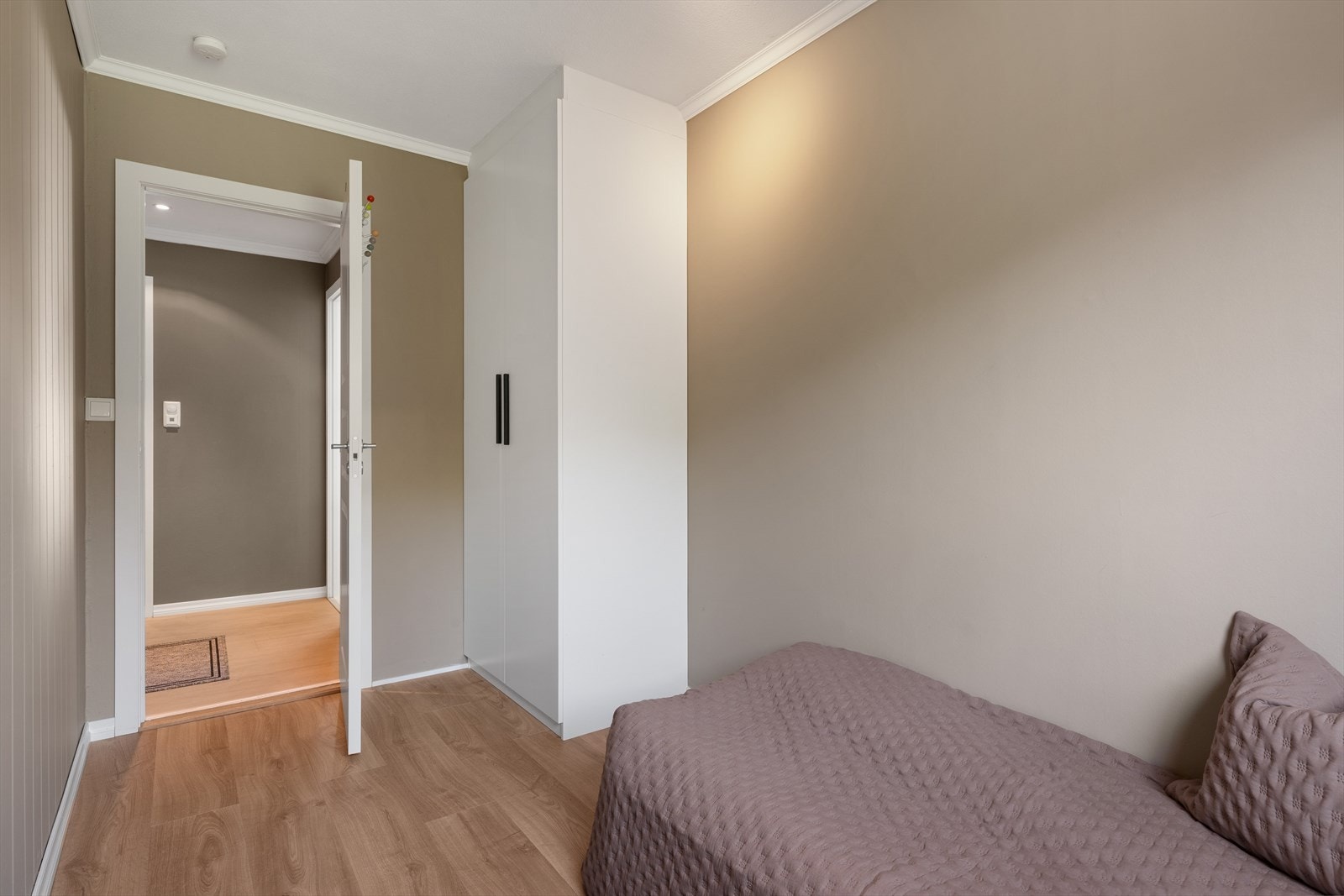 Rommet har en fleksibel planløsning og gode innredningsmuligheter. Galleribilde