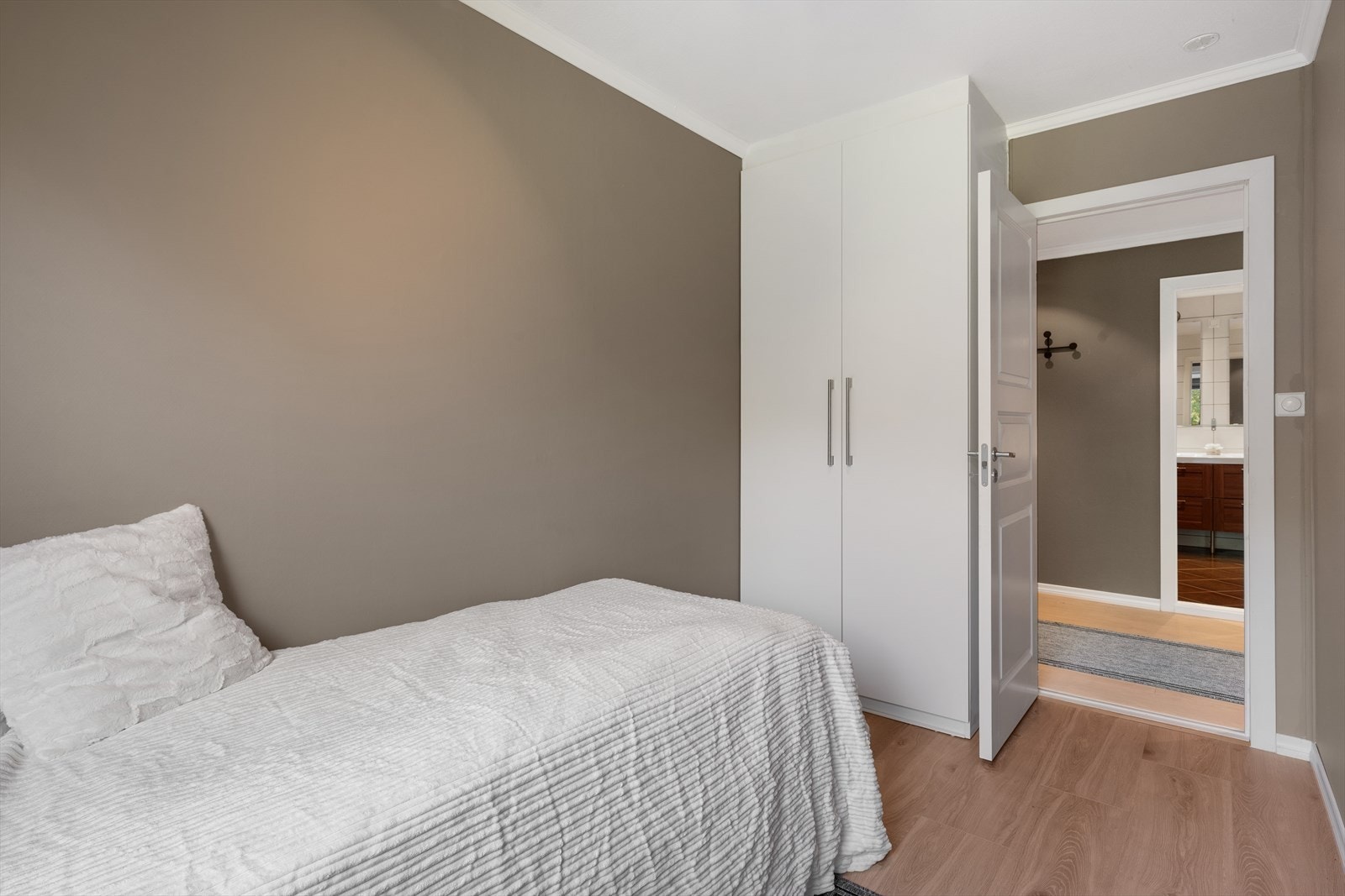 Perfekt som barnerom, gjesterom eller hjemmekontor. Galleribilde