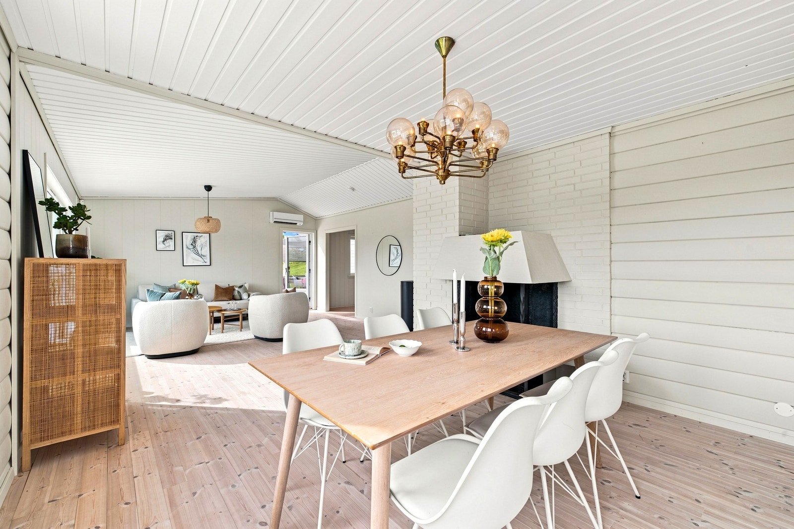 God plass til familie og gjester. Galleribilde