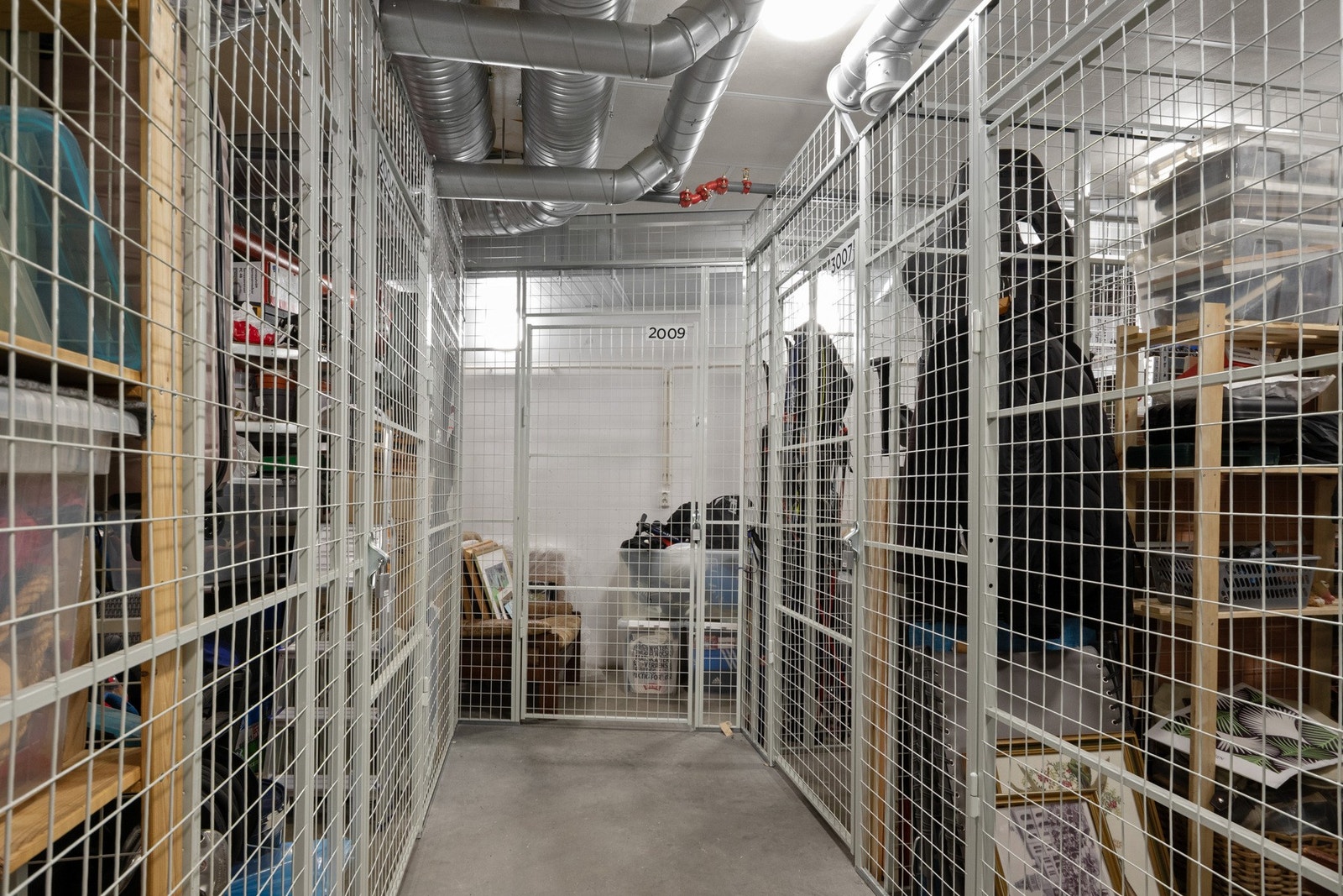Leiligheten har egen bod i kjelleren, praktisk for oppbevaring av sesongutstyr. Galleribilde