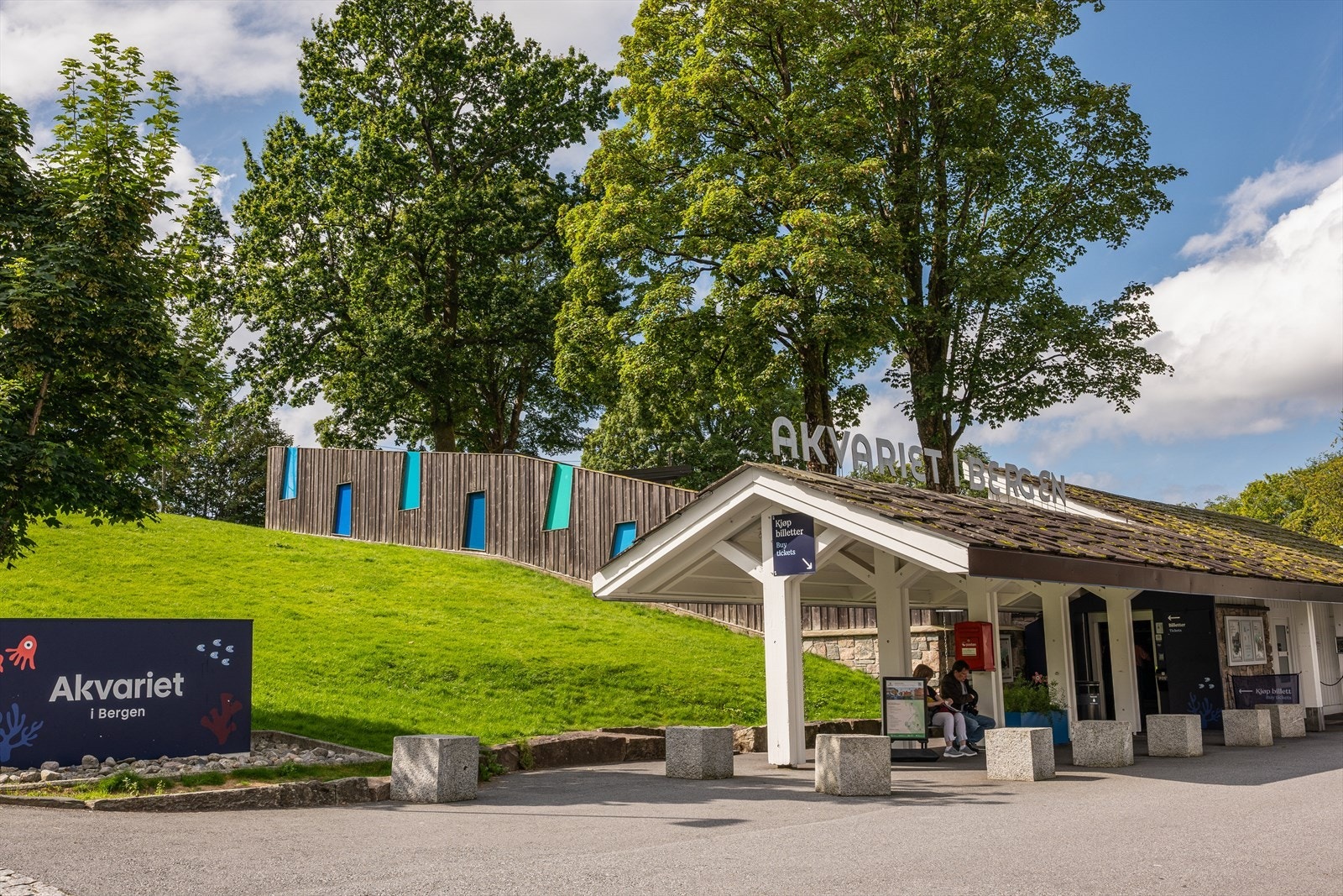 På Nordnes ligger også velkjente Akvariet - en attraksjon som er like gøy for både store og små. Galleribilde