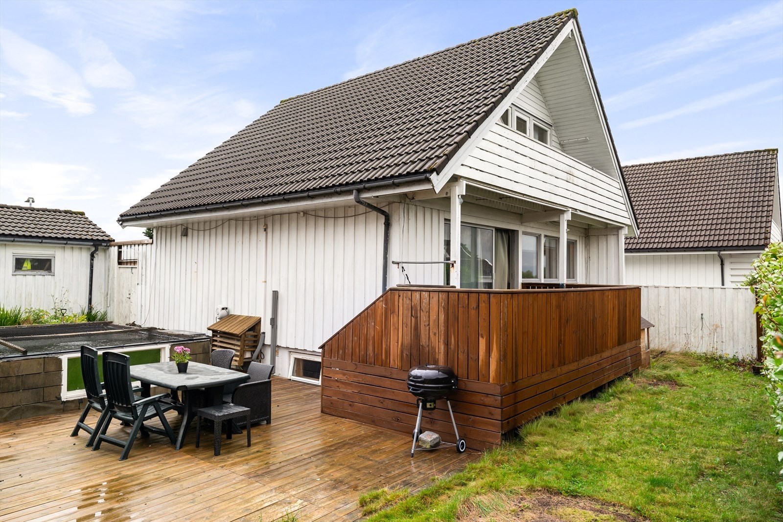 Det må påregnes modernisering og vedlikeholdsarbeider på enkelte overflater, både innvendig og utvendig. Galleribilde