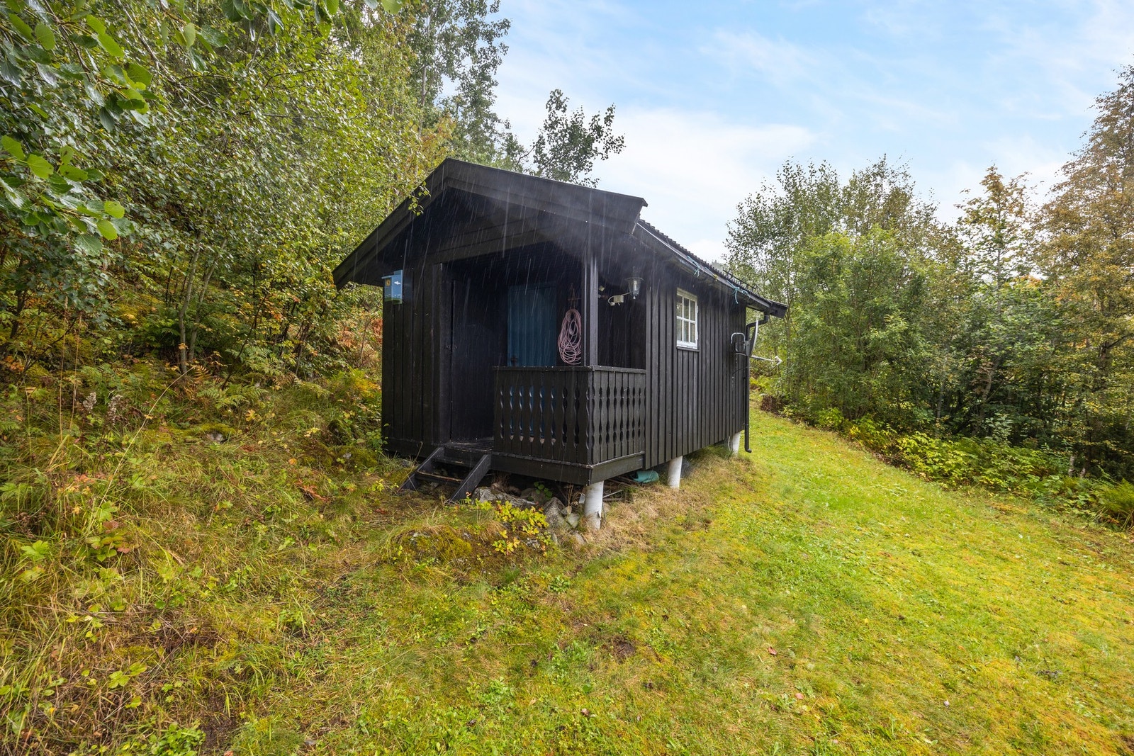 Anneks - 12 kvm. Innredet med soverom og bod. Galleribilde