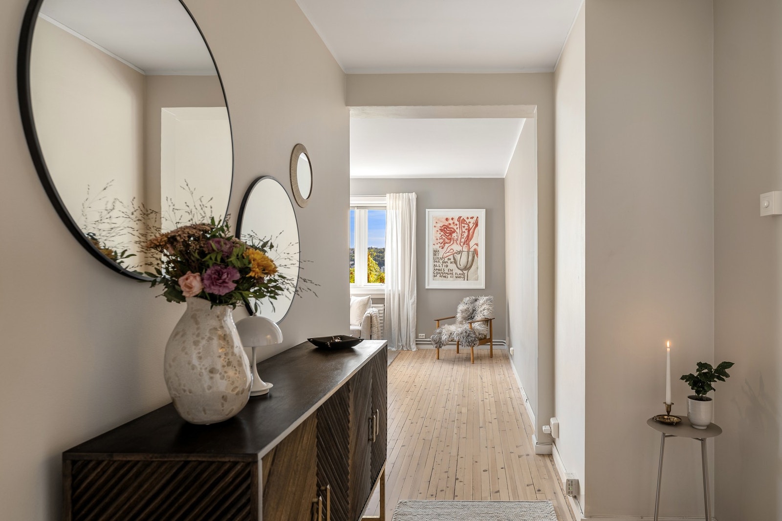 I tillegg til kjellerbod har leiligheten en skapbod på loftet med plass til ytterligere oppbevaring. Galleribilde