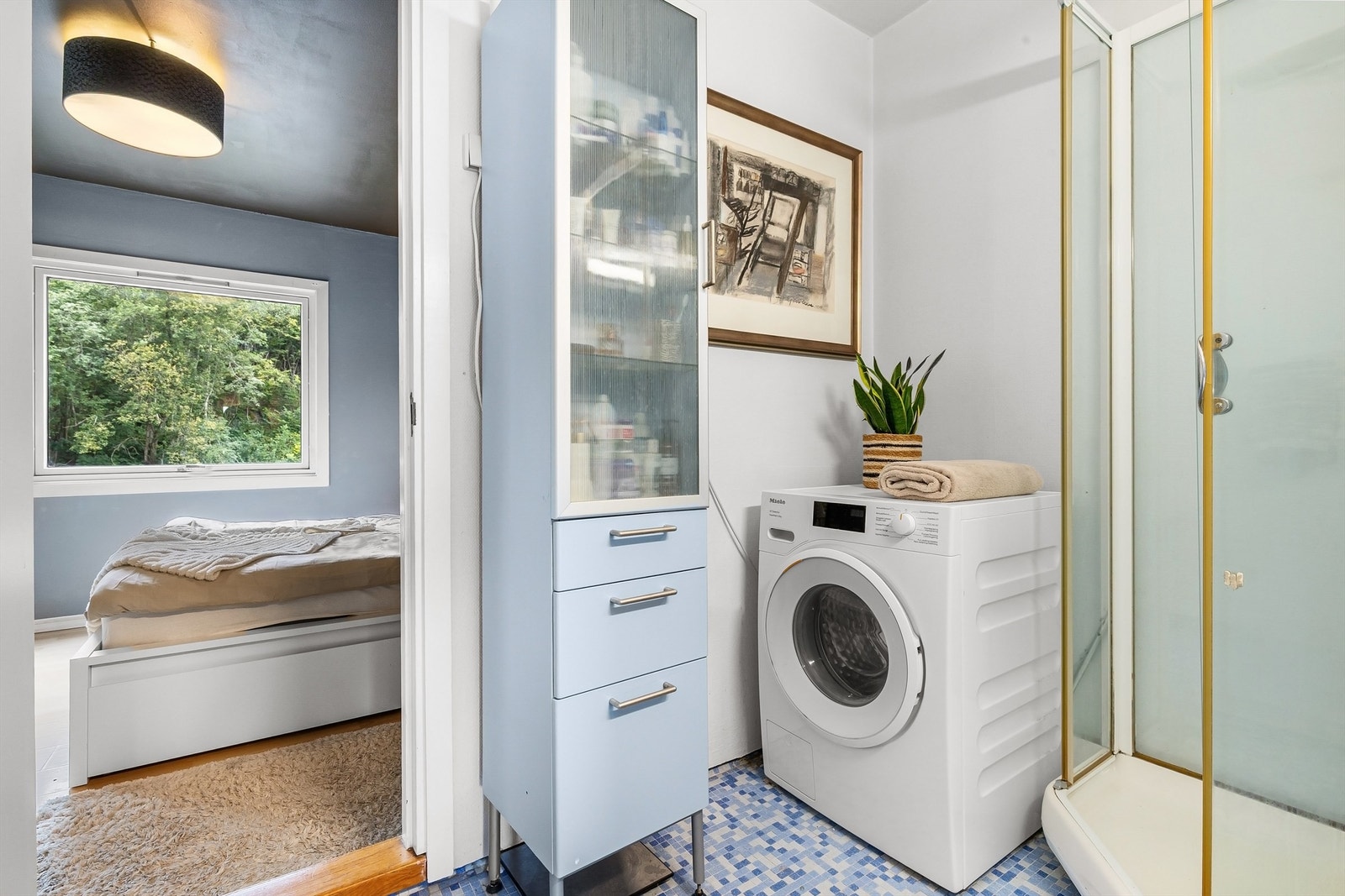 Soverom 3 har direkte adkomst til badet Galleribilde