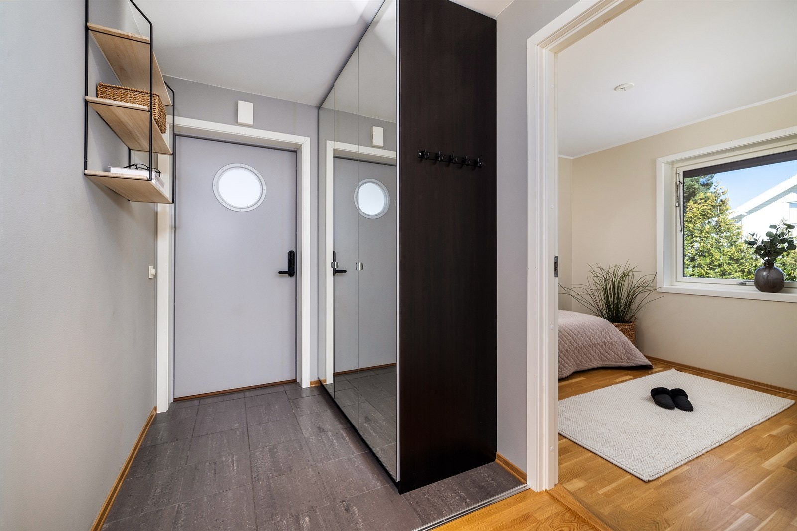 Leiligheten har balansert ventilasjon som sikrer et sunt og godt inneklima. Galleribilde