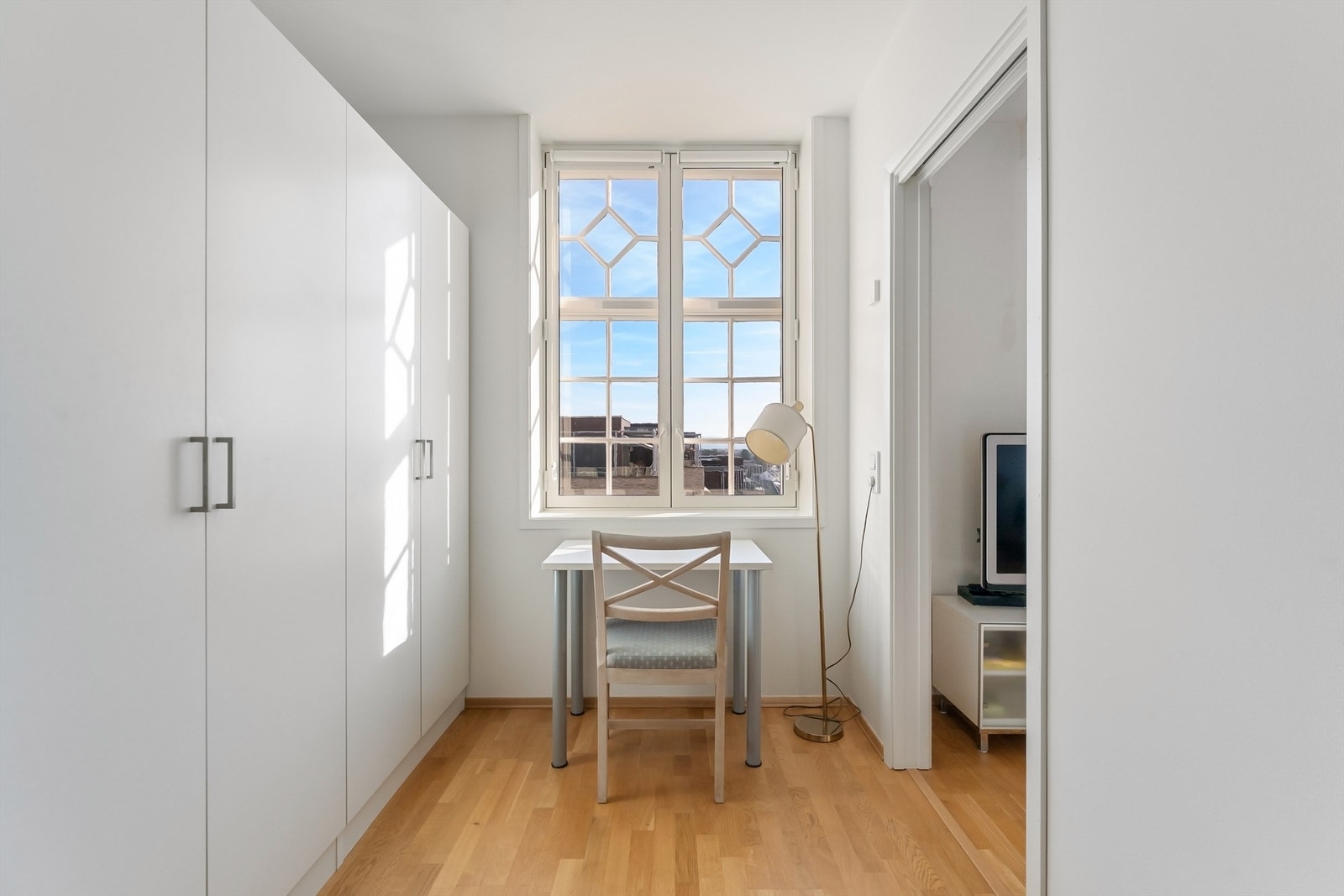 Leiligheten disponerer to boder på til sammen 8 m² for ekstra lagringsplass. Galleribilde