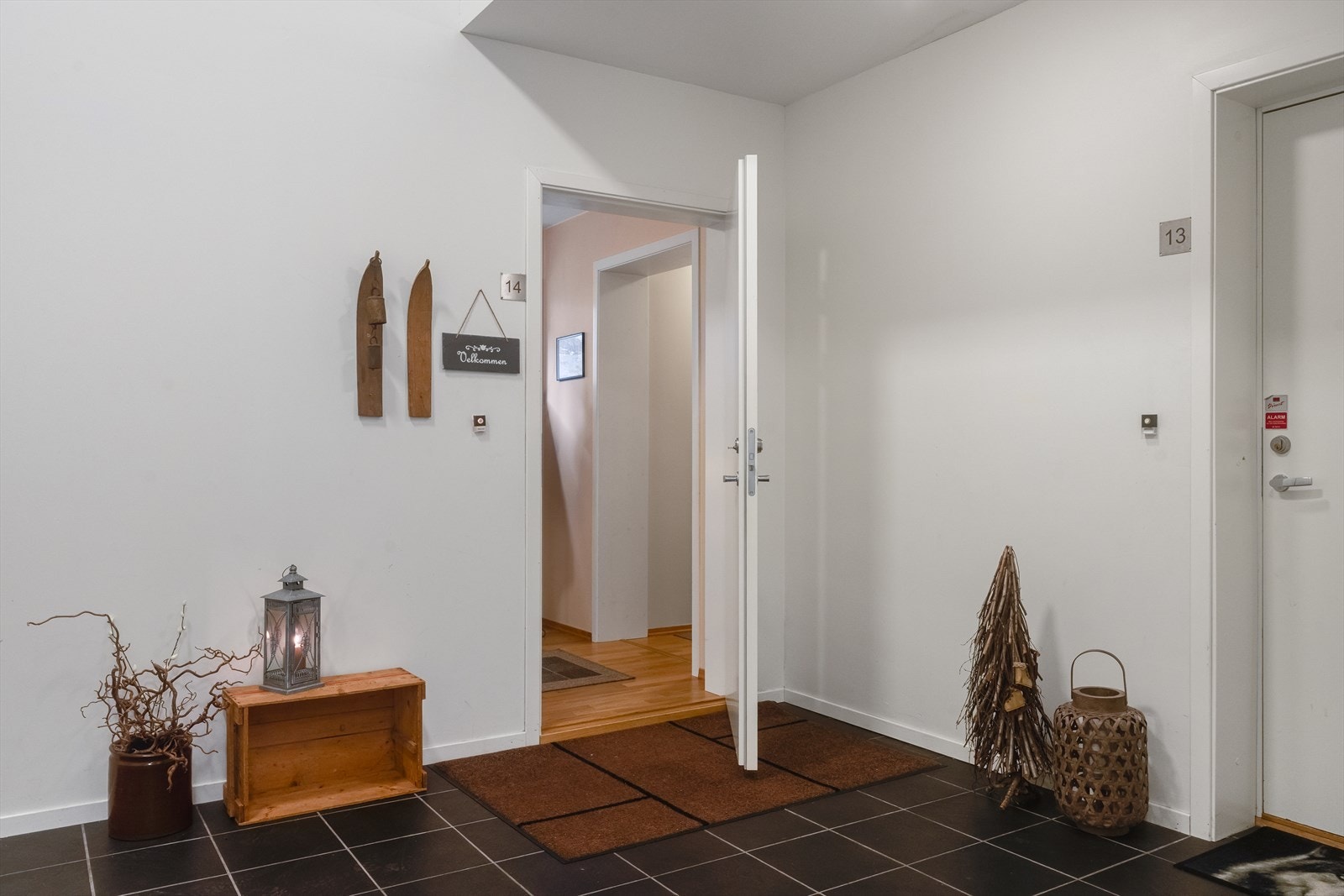 Felles inngangsparti til leilighetene i bygget. Galleribilde