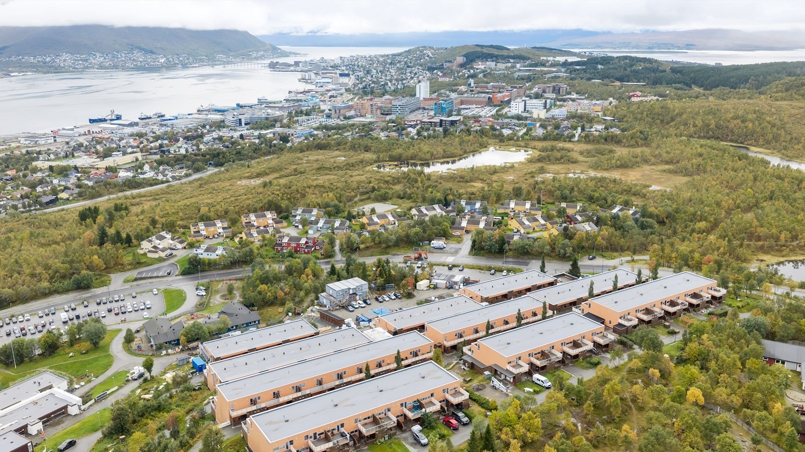 Umiddelbar nærhet til marka. Gangavstand til UNN/UiT. Galleribilde