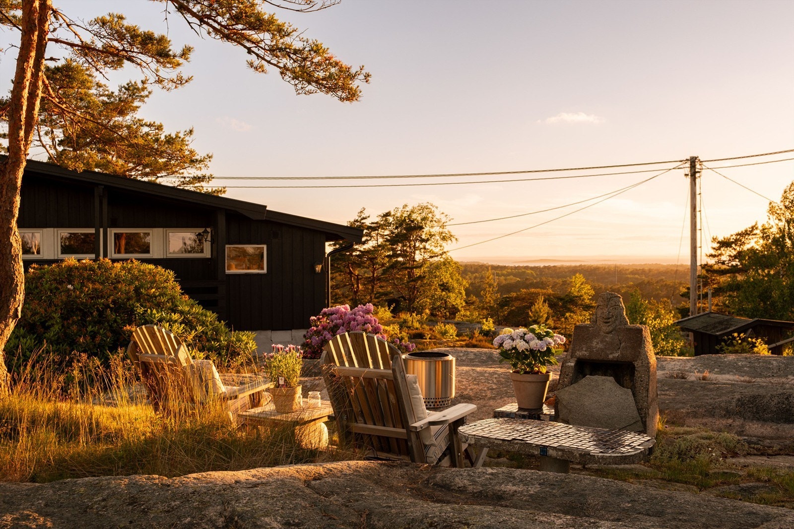 Maleriske solnedganger - et like pent skue som landskapet omkring Galleribilde